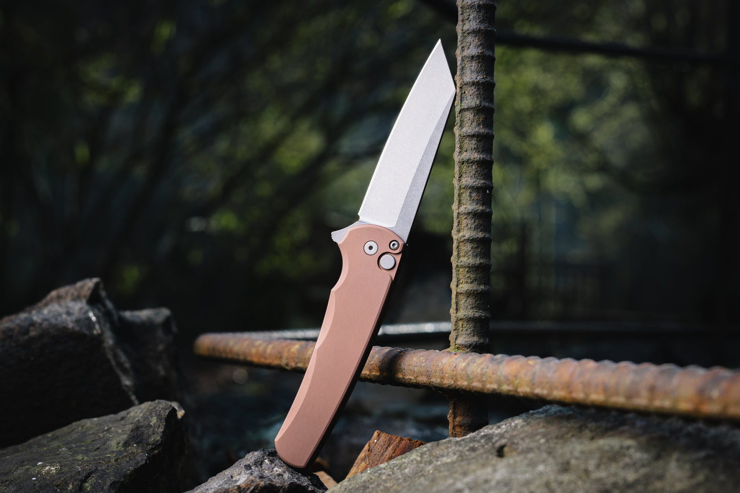 Pro-Tech 5401.FDE Malibu - FDE Handle - Stonewash Reverse Tanto Magnacut Blade