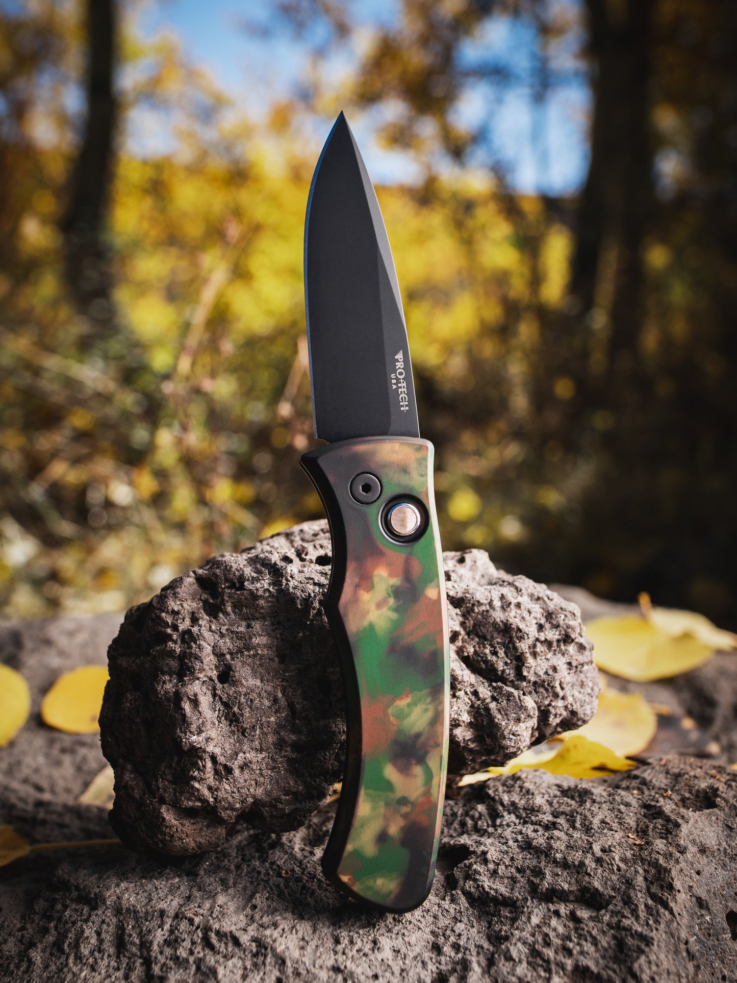 Pro-Tech-Pro-Tech DUKE2103.WOODLAND Duke AUTO - WOODLAND CAMO custom anodized 6061 Aluminum Handle - DLC Black Magnacut Blade - Black Lip Pearl Button - Black Hardware - Black Clip-Urban Cutlery