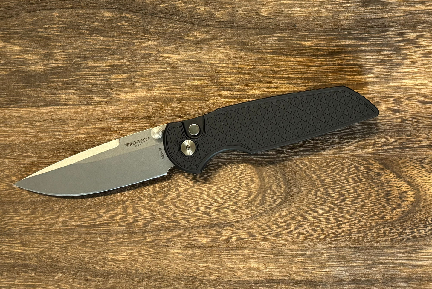 Pro-Tech-Pro-Tech NYC Watch Wind Up Exclusive TR-3 INTEGRITY Manual - Relic Textured Black Handle - Black Lip Pearl Button - Stonewash S35vn Blade - Satin Wide Deep Carry Clip /20-Urban Cutlery