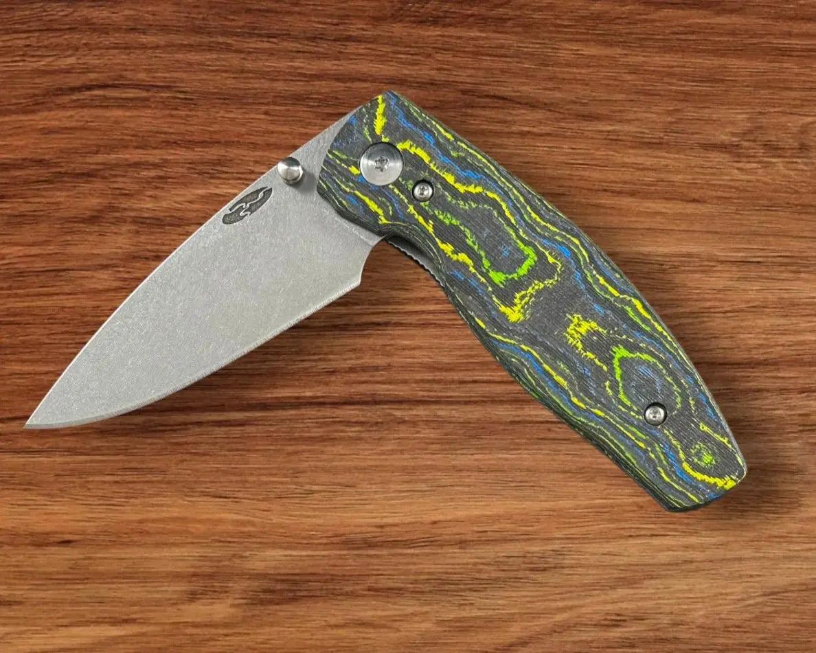 Three Rivers Mfg.-Three Rivers Mfg. (TRM) Neutron 2 - CAMO CARBON GECKO 3D Contoured SMOOTH Handles - 20CV Blade-Urban Cutlery
