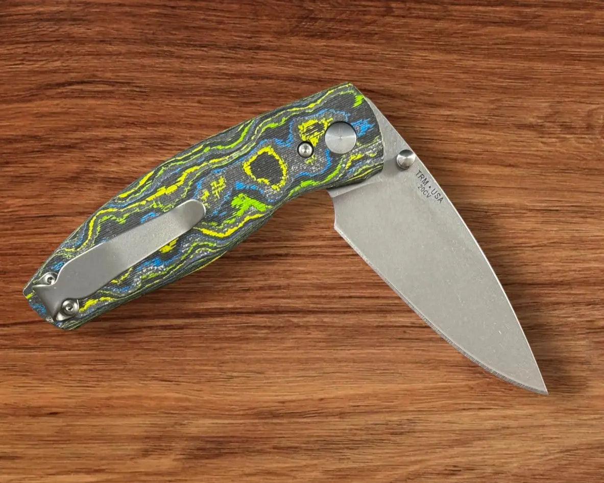Three Rivers Mfg.-Three Rivers Mfg. (TRM) Neutron 2 - CAMO CARBON GECKO 3D Contoured SMOOTH Handles - 20CV Blade-Urban Cutlery