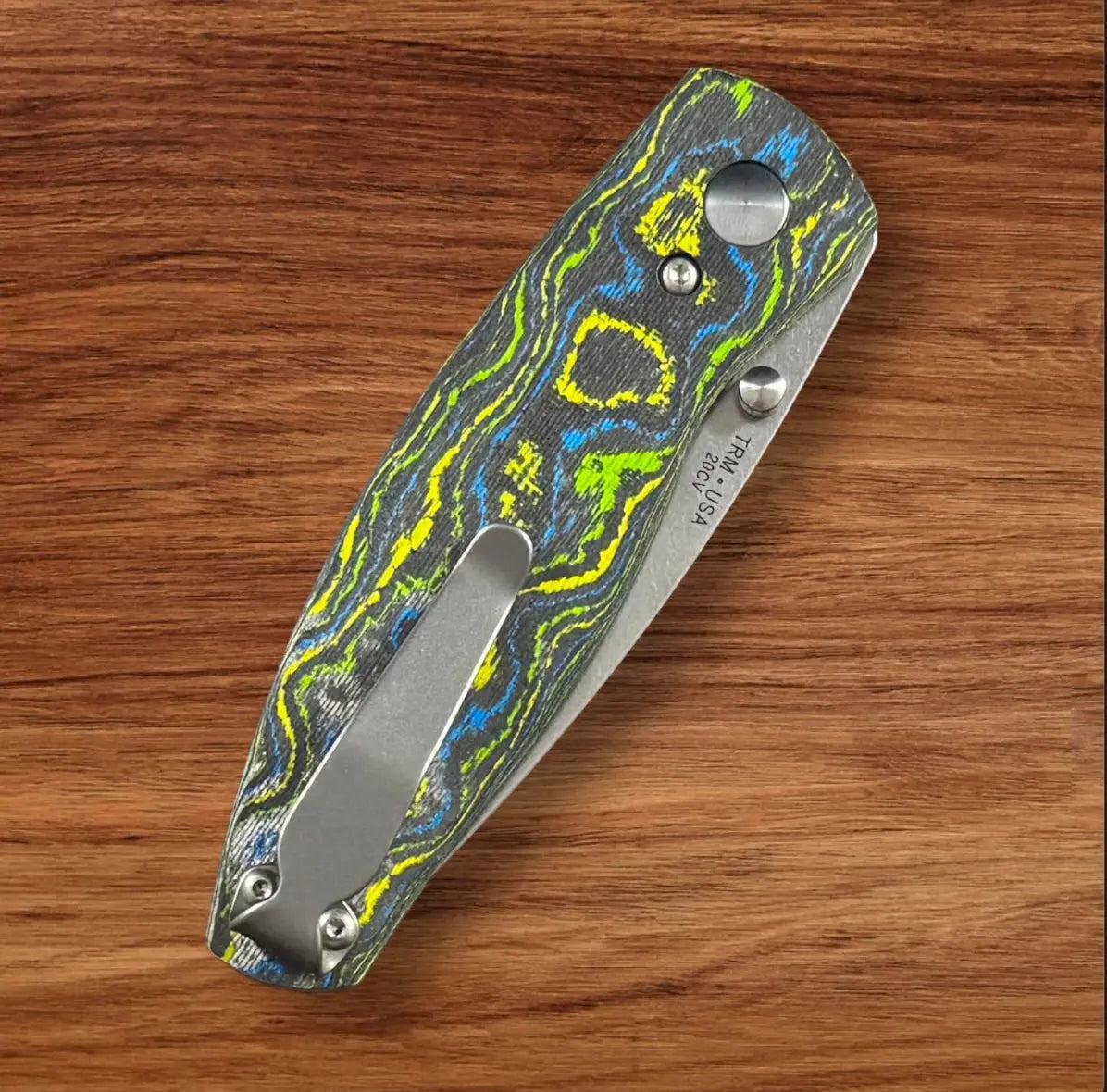 Three Rivers Mfg.-Three Rivers Mfg. (TRM) Neutron 2 - CAMO CARBON GECKO 3D Contoured SMOOTH Handles - 20CV Blade-Urban Cutlery
