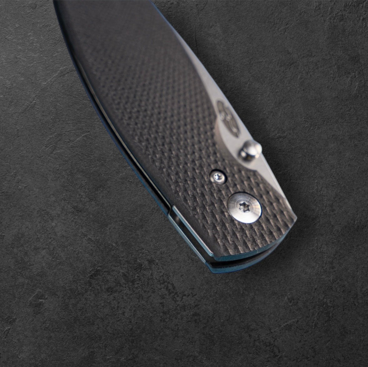 Three Rivers Mfg.-Three Rivers Mfg. (TRM) Neutron 2 - JET BLACK G10 3D Contoured LIZARD SKIN Handles - 20CV Blade-5-Urban Cutlery