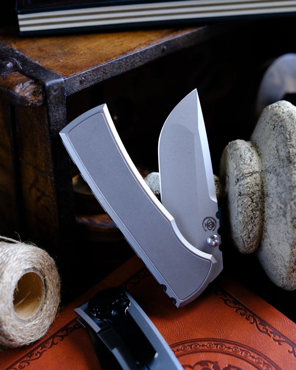 Chaves Knives-Chaves Knives Magnetic Inlay Integral Redencion 229 Frame Lock - Stonewash Titanium Handles w/ Magnetic Inlay - Stonewash M390 Drop Point Blade-5-Urban Cutlery