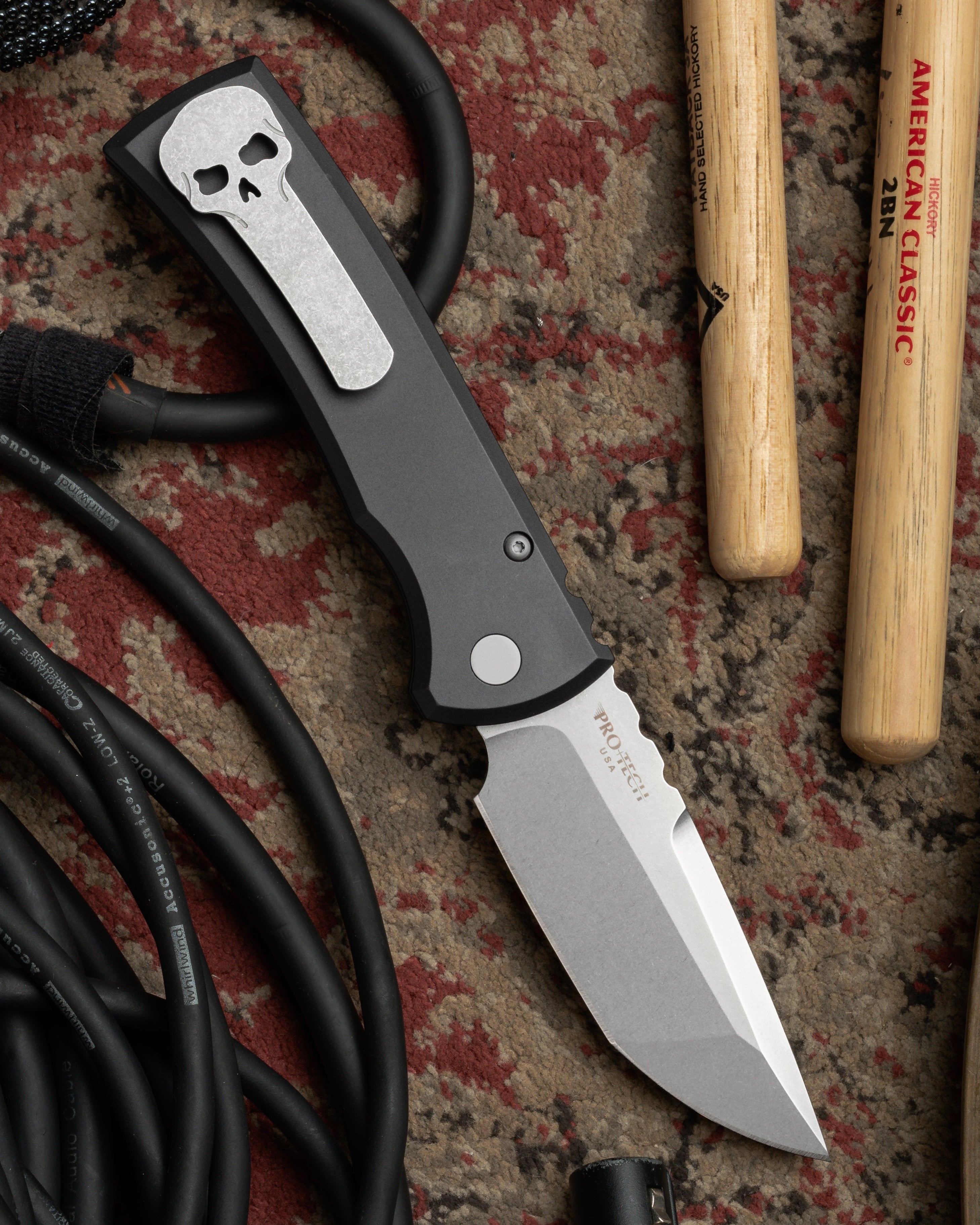 Chaves Knives-Chaves x ProTech 229 Redencion Auto - Black Handles - Stonewash Tanto S35vn Blade-2-Urban Cutlery