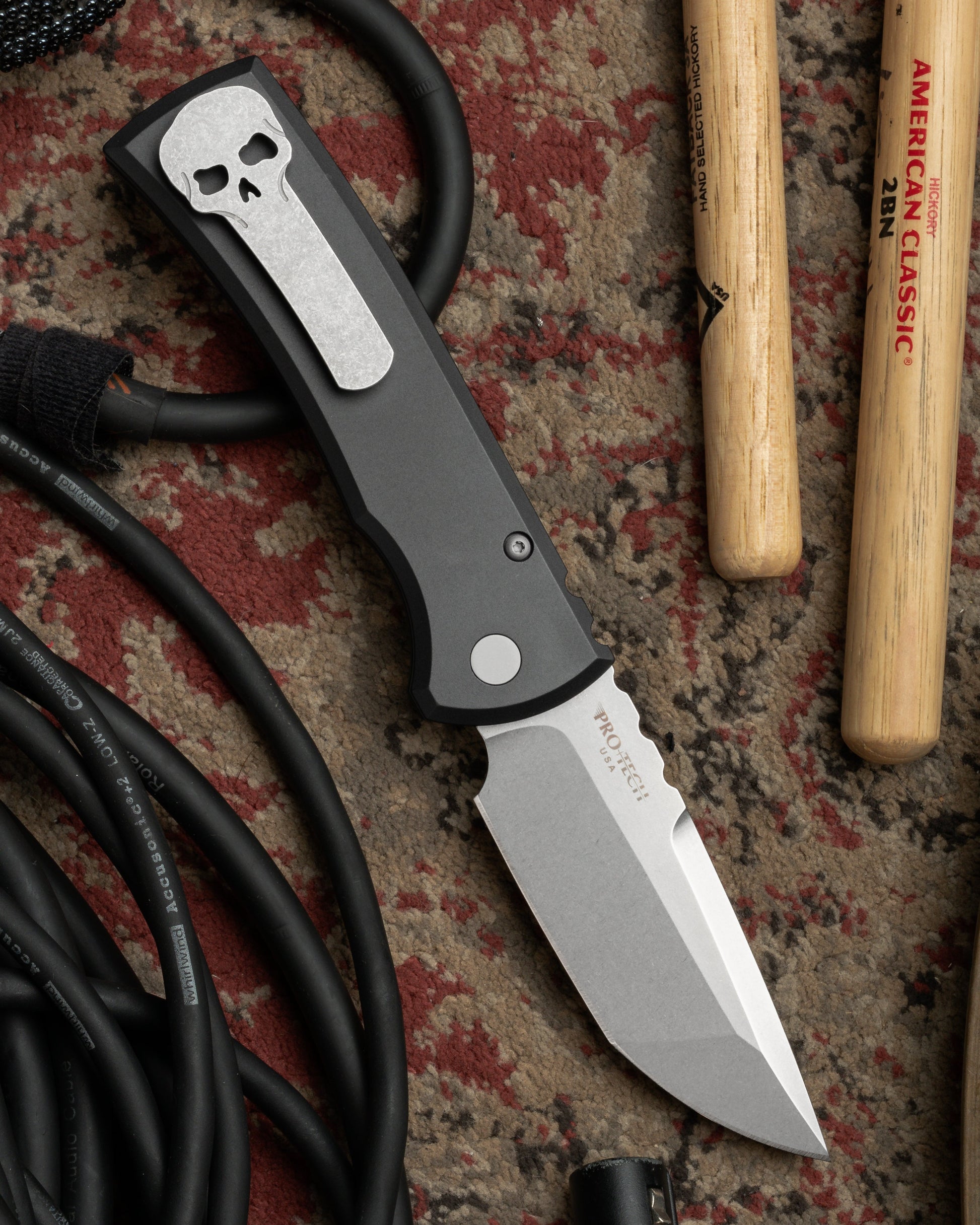 Chaves Knives-Chaves x ProTech 229 Redencion Auto - Black Handles - Stonewash Tanto S35vn Blade-2-Urban Cutlery