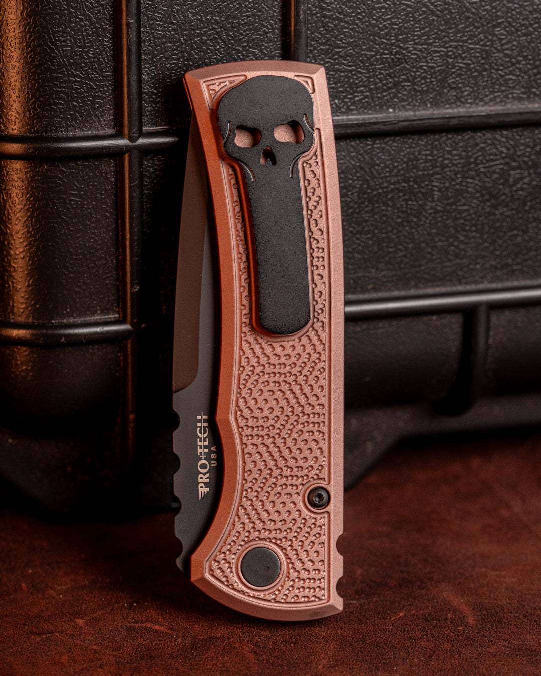 Chaves x ProTech 229 Redencion Auto - FDE Double Spiral Stipple Milled Handles - DLC S35vn Blade - Pearl Button