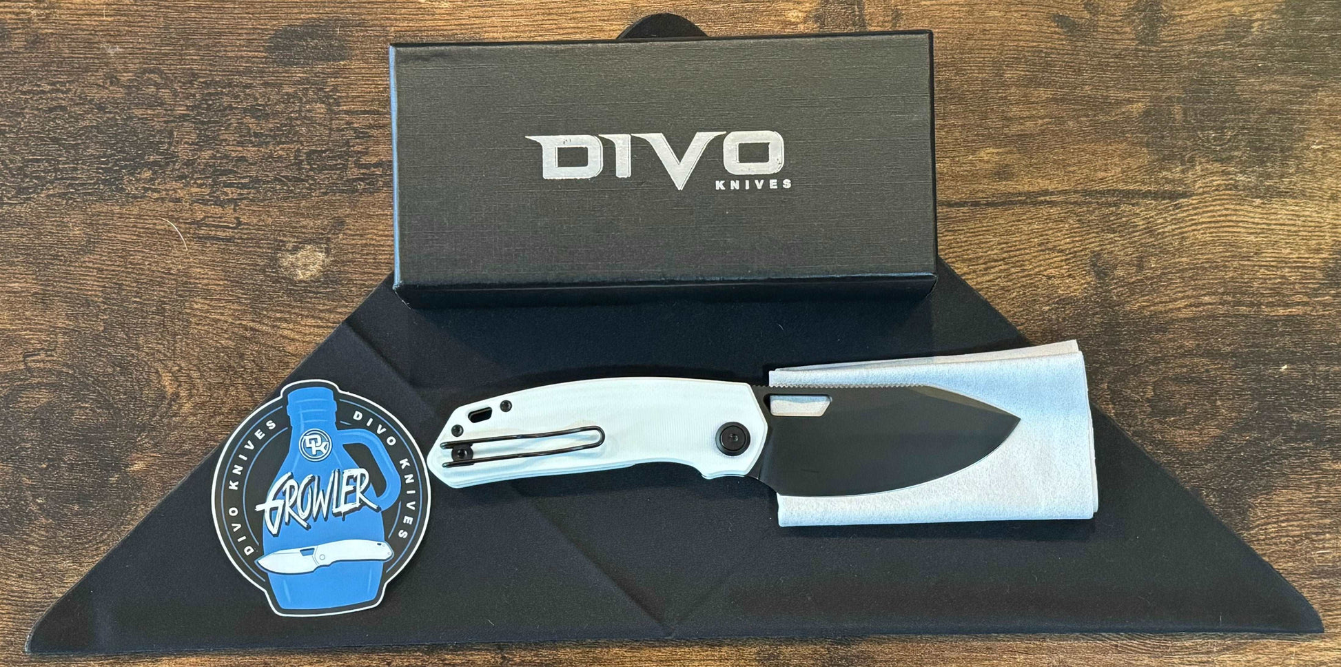 Divo Knives-Divo Knives Growler V2 - White G10 Handle, Blackwash 154CM Blade-2-Urban Cutlery