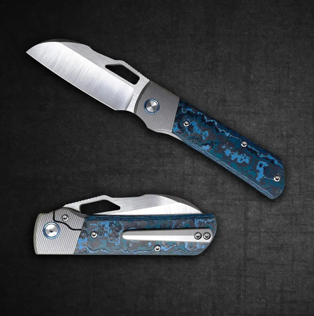 Divo Knives-Divo Stout V2 - RIGHTY - Arctic Storm - Belt Satin Blade-1-Urban Cutlery