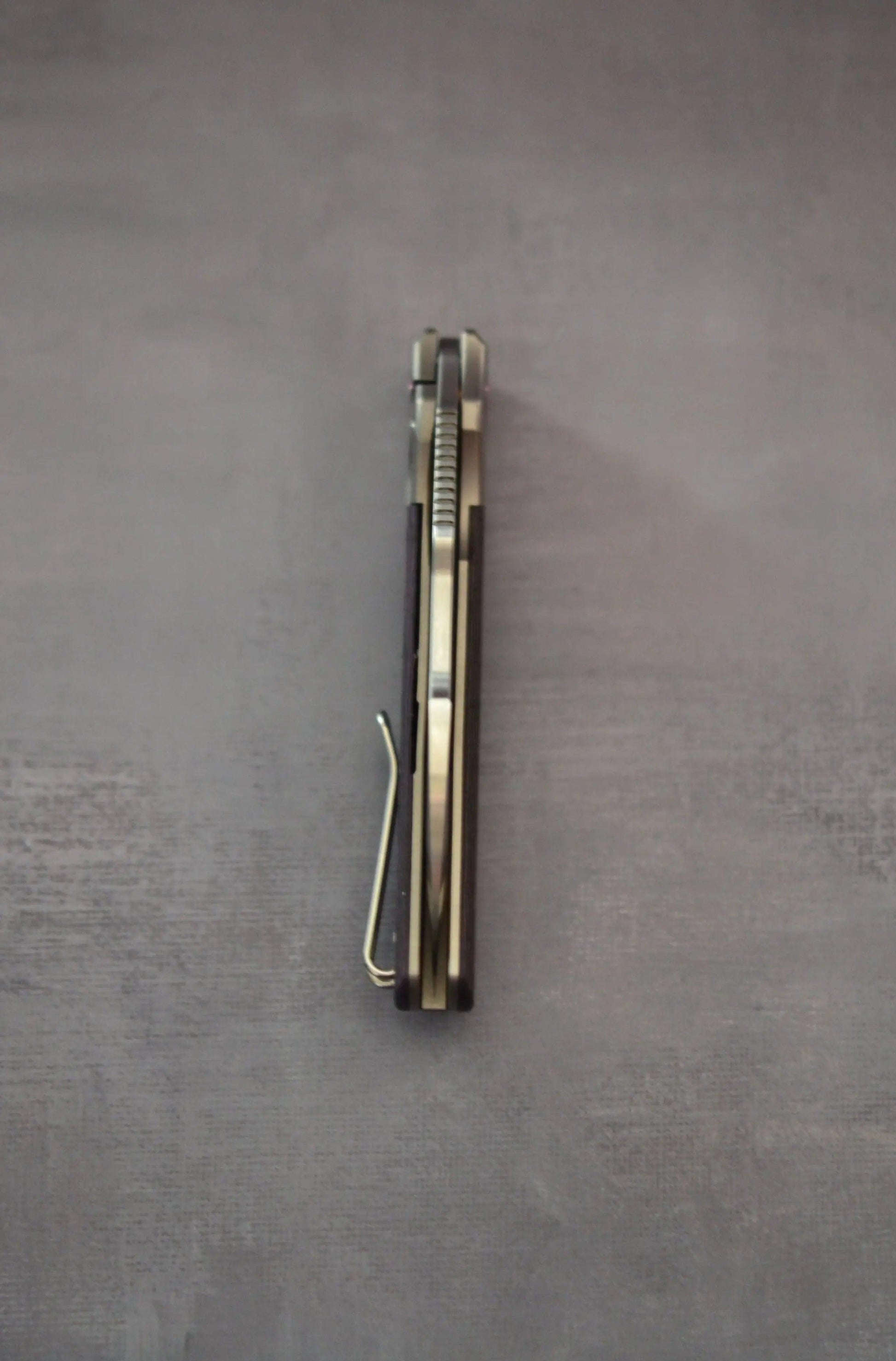 Divo Knives-Divo Stout V2 - RIGHTY - Purple Haze - Belt Satin Blade - Pre-Owned-7-Urban Cutlery