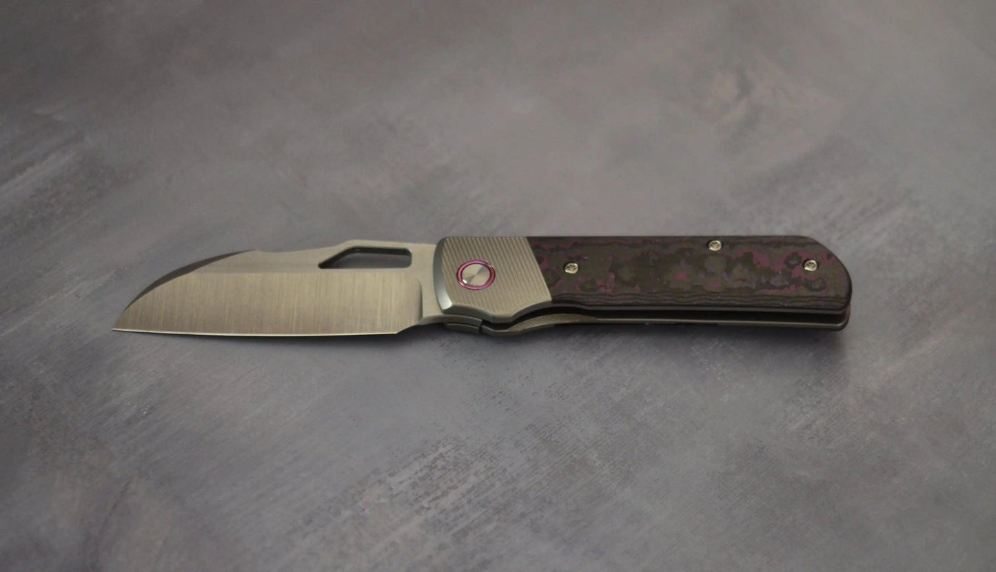 Divo Knives-Divo Stout V2 - RIGHTY - Purple Haze - Belt Satin Blade - Pre-Owned-Urban Cutlery