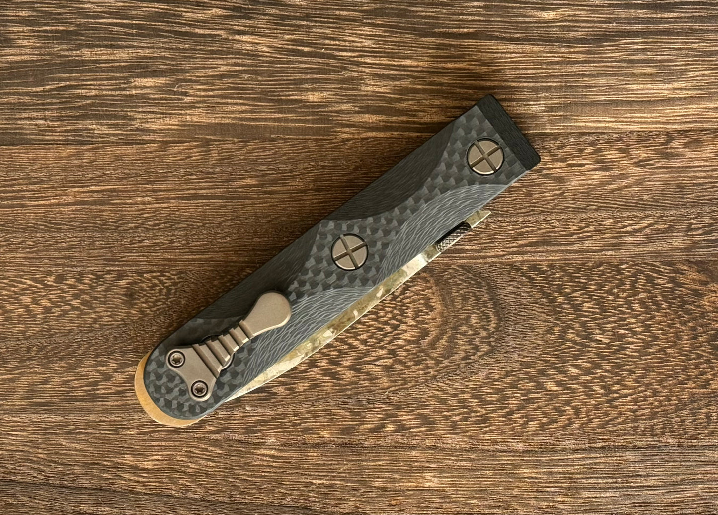 Elishewitz Custom Knives EK Commando folder - Antique finish blade - Carbon fiber scales - Liner lock Elishewitz Custom Knives Urban Cutlery & Lifestyle Shoppe