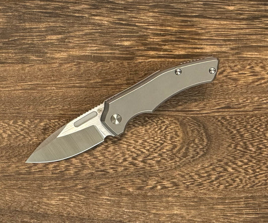 Griffin Company-Griffin Company Scout F2 - Stonewashed/Satin Magnacut - Brand New-1-Urban Cutlery
