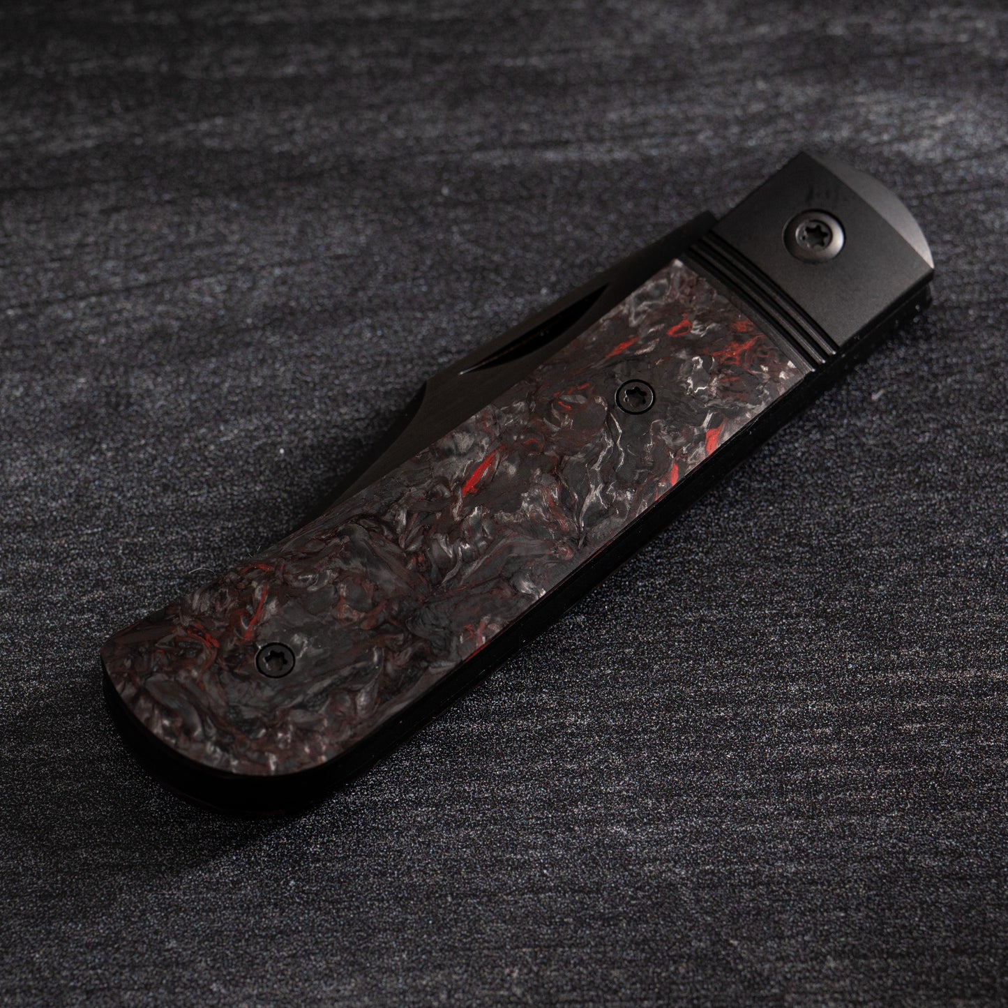 Jack Wolf Knives - BENNY'S CLIP - FAT CARBON DARK MATTER RED DLC Urban Cutlery & Lifestyle Shoppe