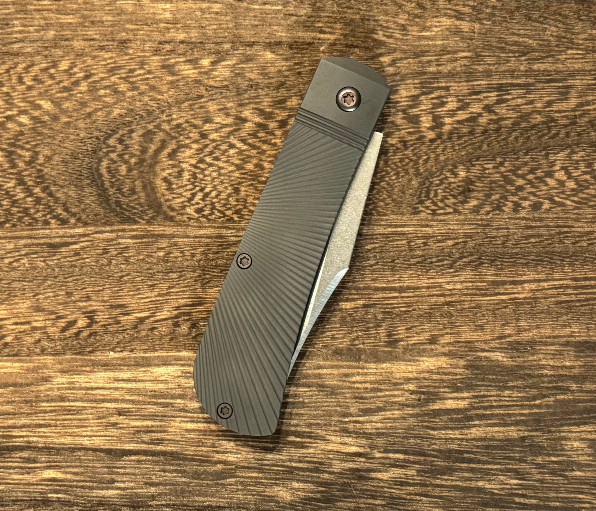 Jack Wolf Knives - BENNY'S CLIP - TITANIUM STARBURST Urban Cutlery & Lifestyle Shoppe