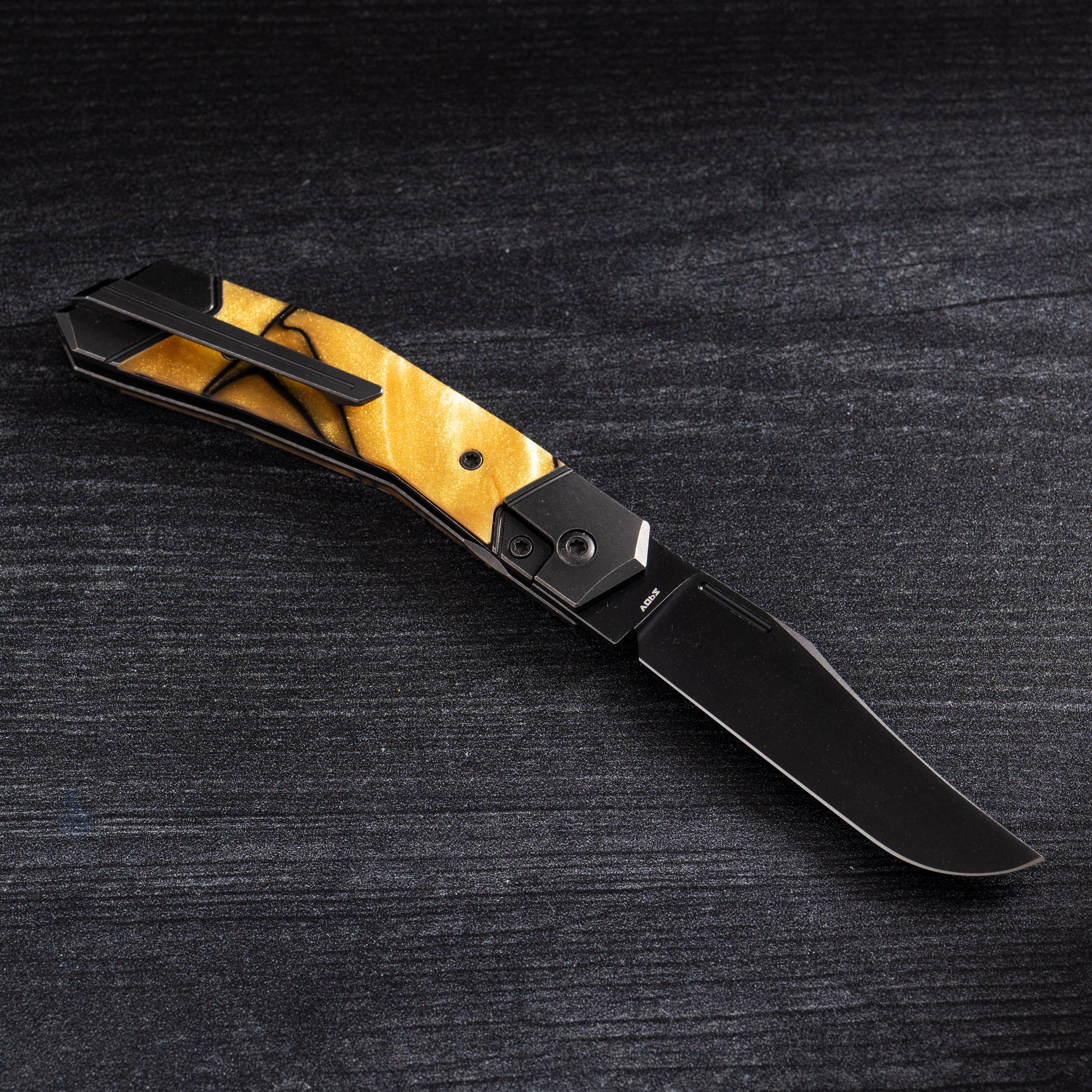 Jack Wolf Knives - BIONIC JACK - KIRINITE LIQUID GOLD Urban Cutlery & Lifestyle Shoppe