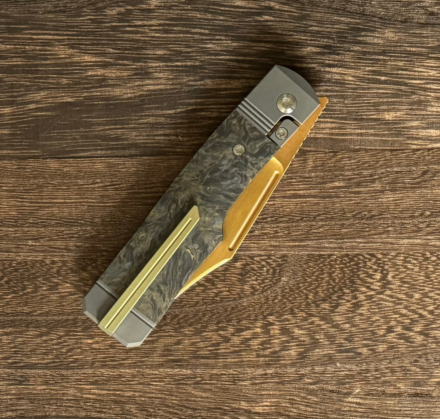 Jack Wolf Knives - GUNSLINGER JACK - FAT CARBON DARK MATTER GOLD - 18K GOLD CUSTOM #2 Jack Wolf Knives Urban Cutlery & Lifestyle Shoppe