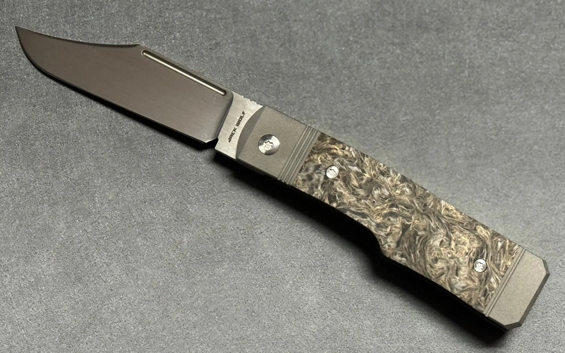 Jack Wolf Knives-Jack Wolf Knives - GUNSLINGER JACK - FAT CARBON DARK MATTER GOLD HAND SATIN-9-Urban Cutlery