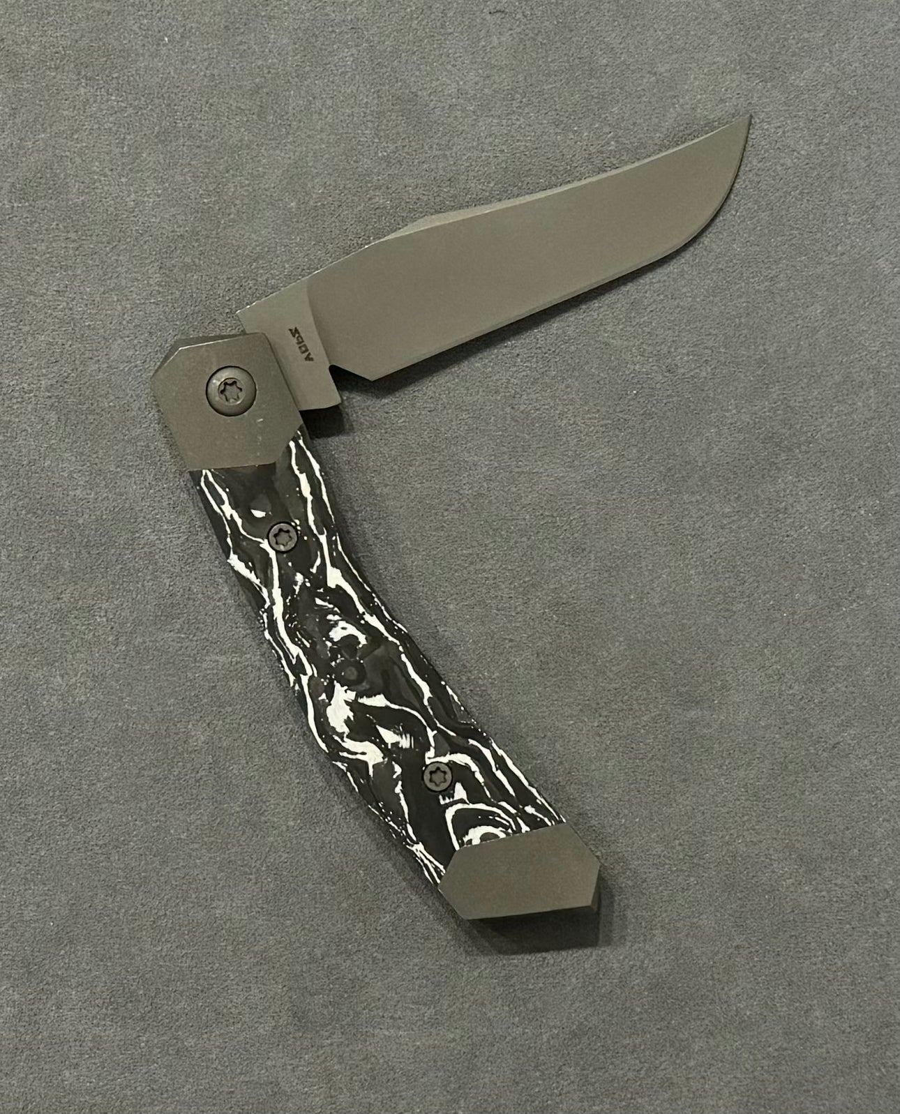 Jack Wolf Knives-Jack Wolf Knives - MINI CYBORG JACK - WHITE MARBLE CF BLAST AND TUMBLE-2-Urban Cutlery