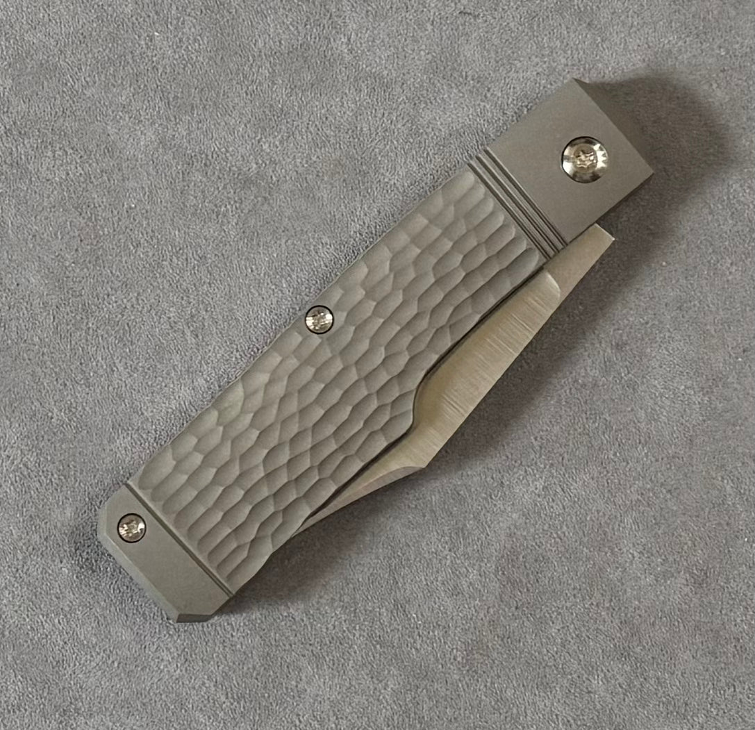 Jack Wolf Knives-Jack Wolf Knives - SHARPSHOOTER JACK - TITANIUM JIGGED-4-Urban Cutlery