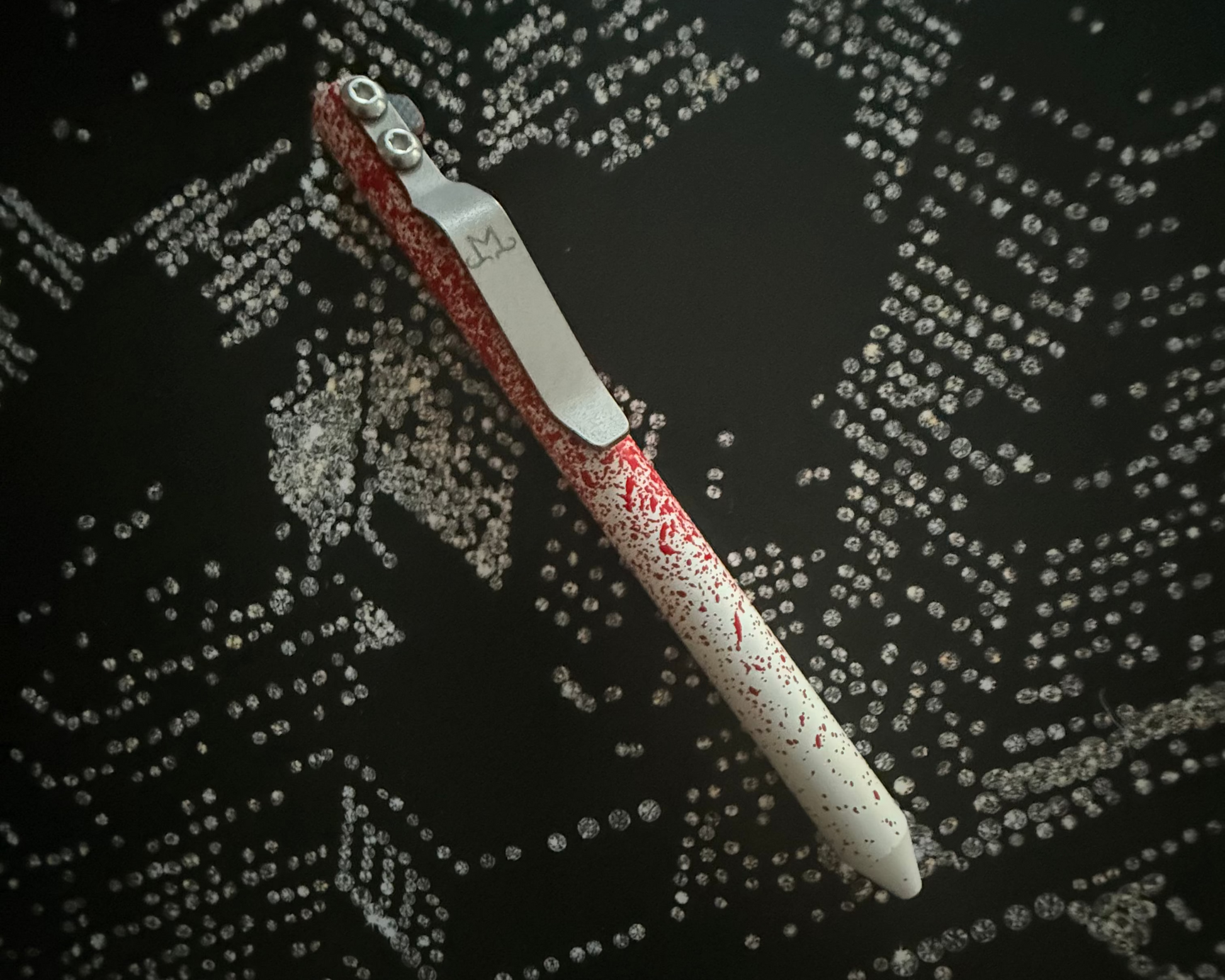 Maverick Customs-Maverick Customs Flipper Universal Pen - White/Red Splatter Cerakote Aluminum - Camo G10 Flipper-2-Urban Cutlery