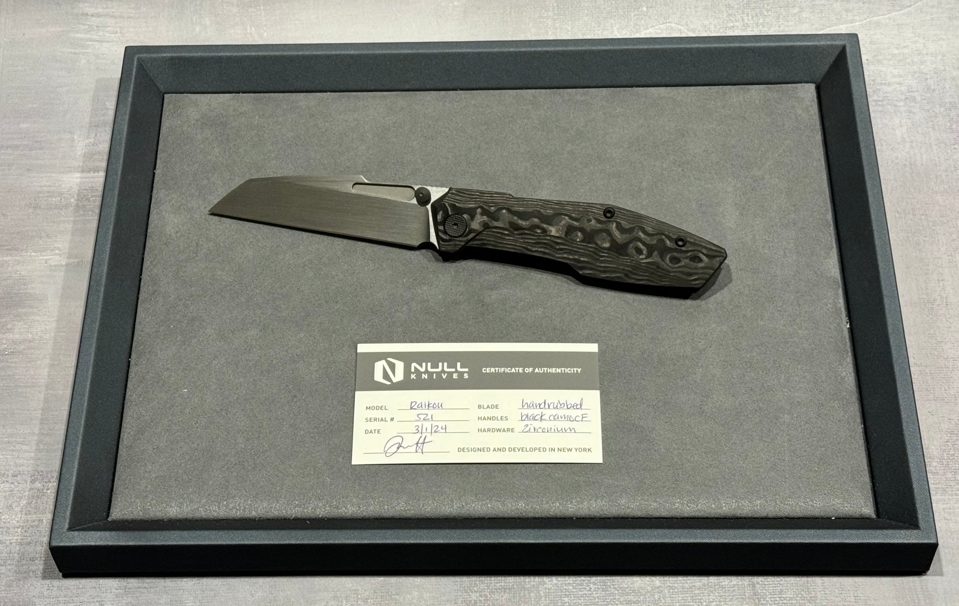 Null Knives-Null Knives Raikou - Black Camo CF - Brand New-1-Urban Cutlery