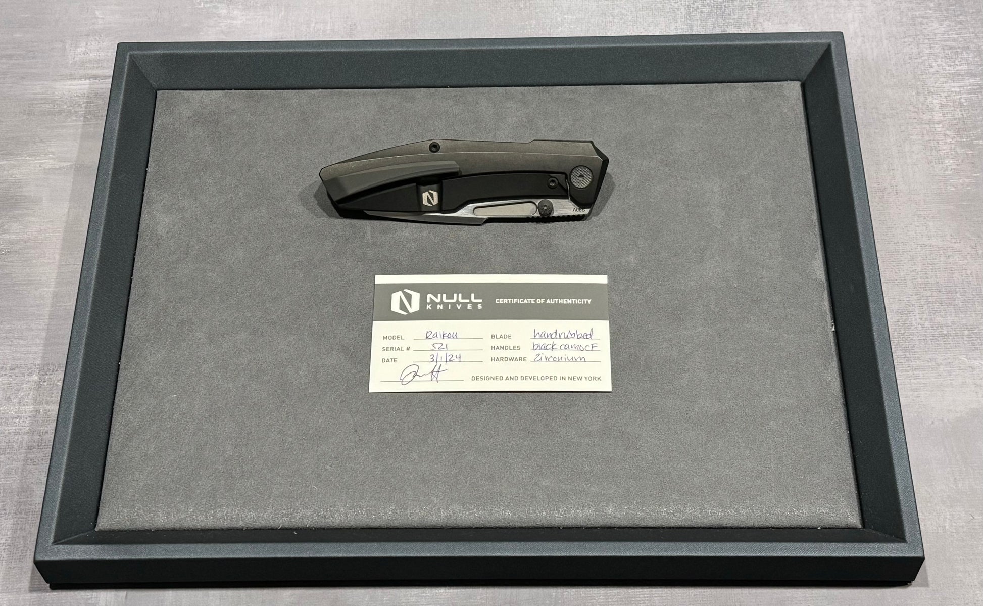 Null Knives-Null Knives Raikou - Black Camo CF - Brand New-4-Urban Cutlery