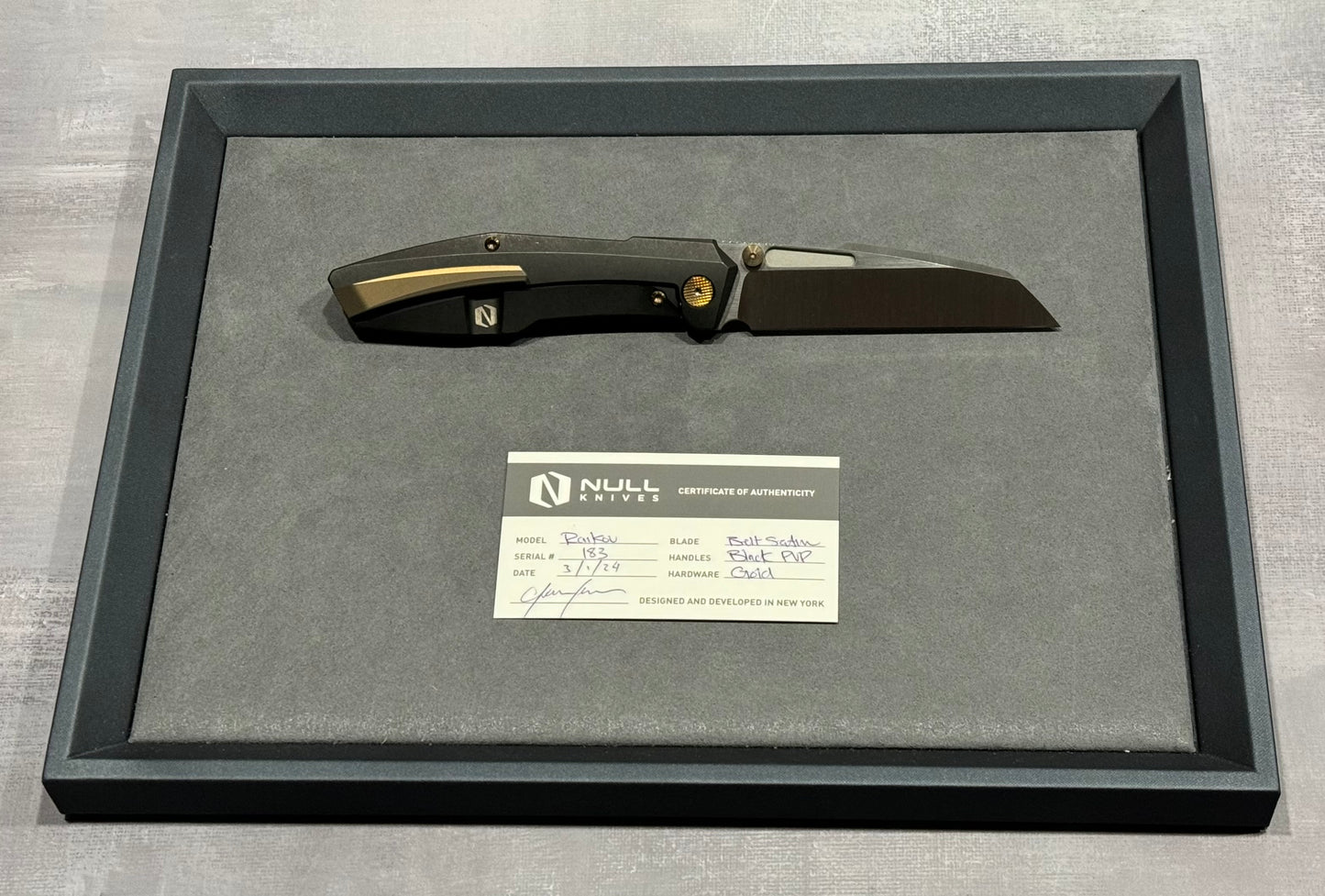 Null Knives-Null Knives Raikou - Black PVD/Belt Satin - Brand New-2-Urban Cutlery