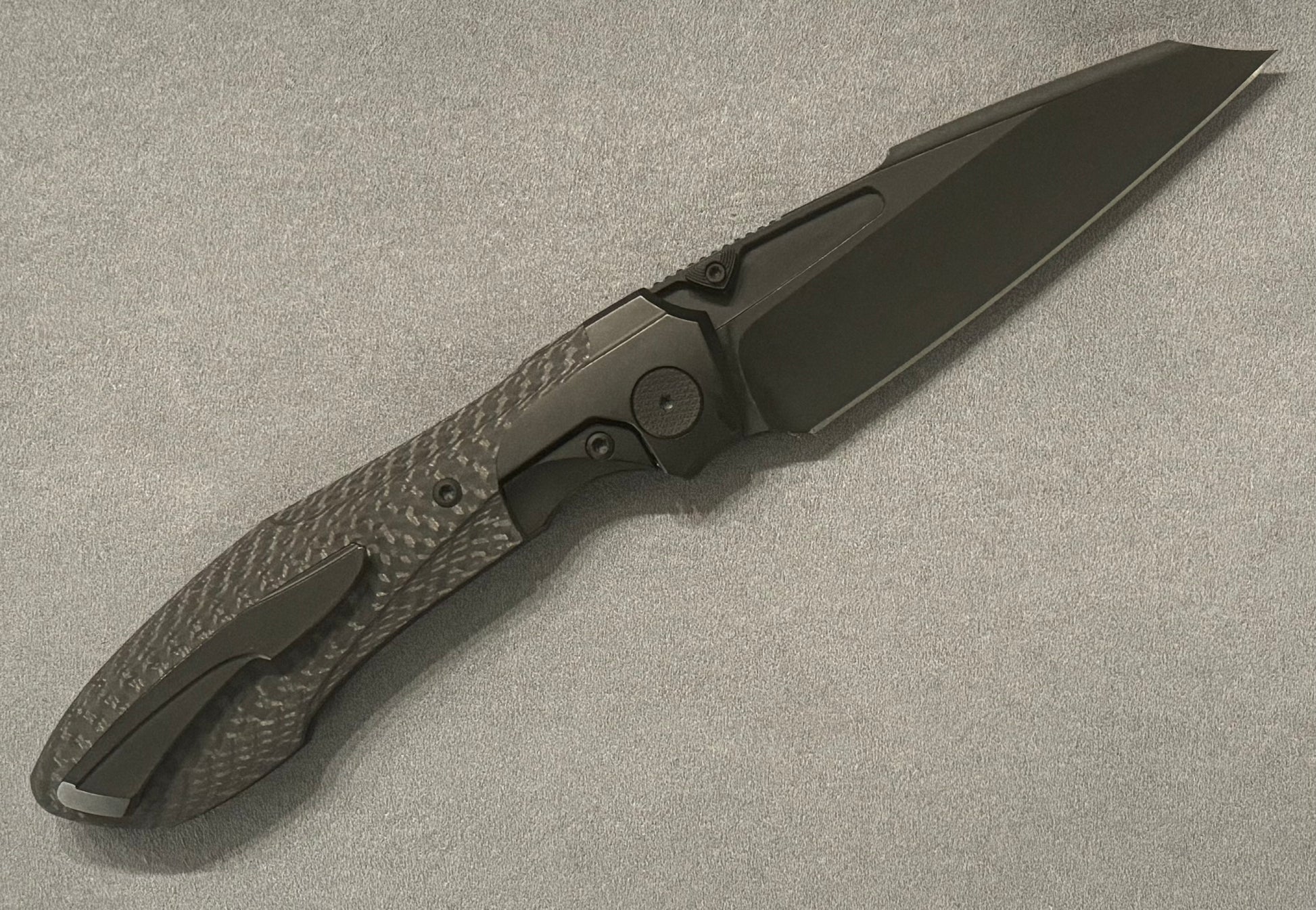 Null Knives-Null Knives Voodoo - Black PVD with Weave Carbon Fiber Inlay Handle - Black PVD with Light Stonewash Finish Blade-Urban Cutlery