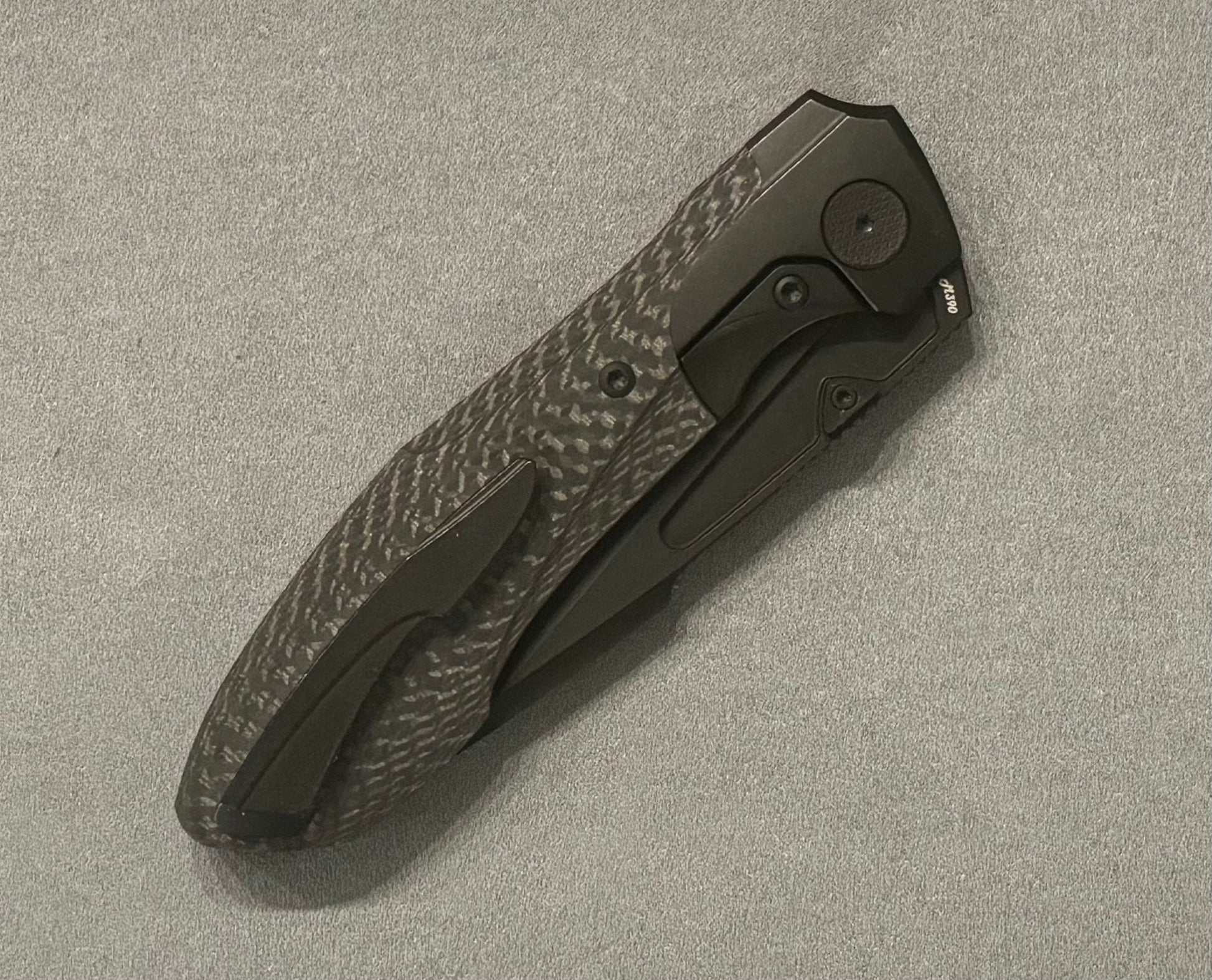Null Knives-Null Knives Voodoo - Black PVD with Weave Carbon Fiber Inlay Handle - Black PVD with Light Stonewash Finish Blade-Urban Cutlery