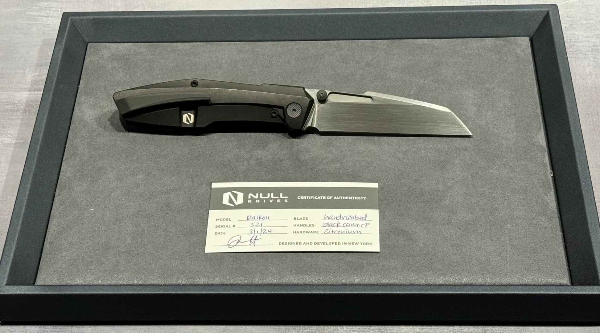 Null Knives Raikou - Black Camo CF - Brand New Null Knives Urban Cutlery & Lifestyle Shoppe