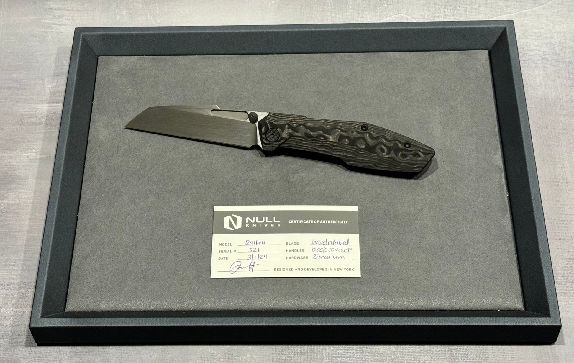 Null Knives Raikou - Black Camo CF - Brand New Null Knives Urban Cutlery & Lifestyle Shoppe