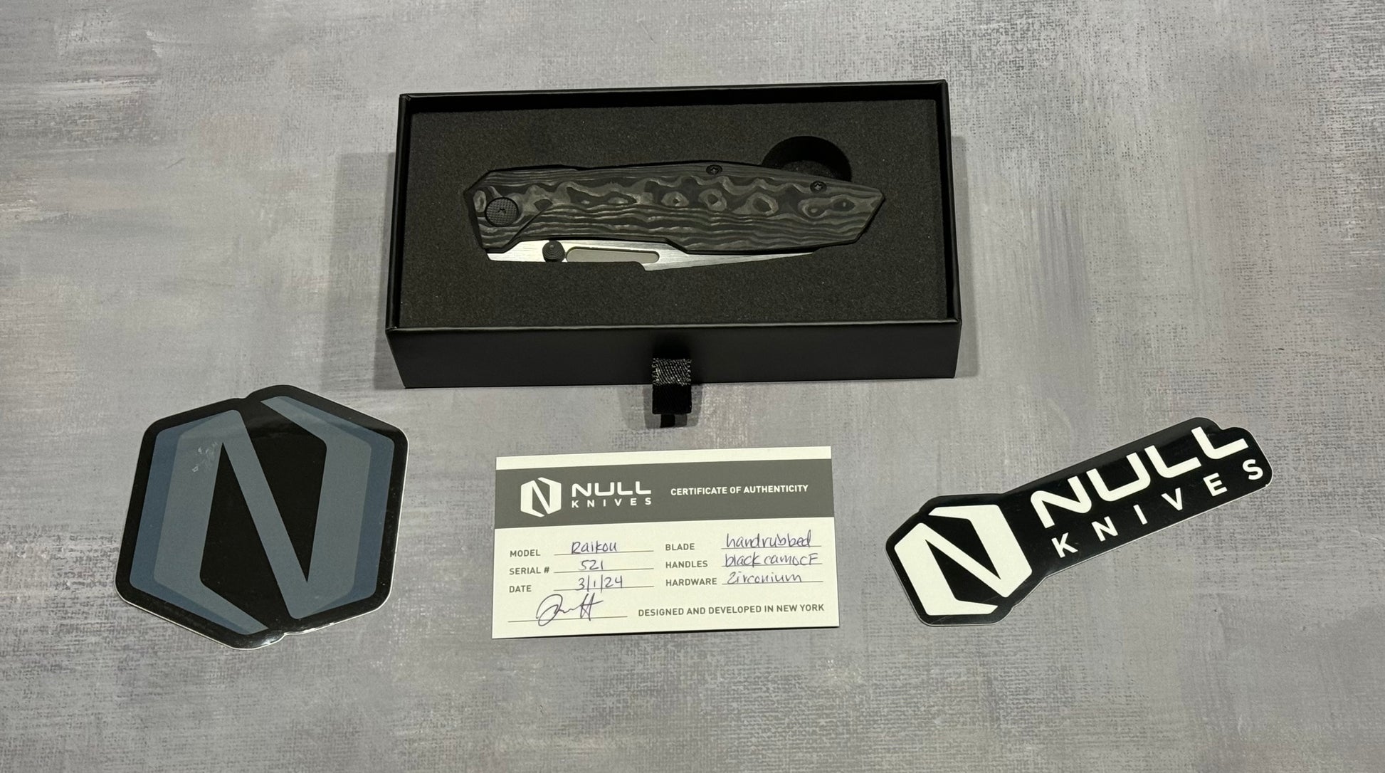 Null Knives Raikou - Black Camo CF - Brand New Null Knives Urban Cutlery & Lifestyle Shoppe