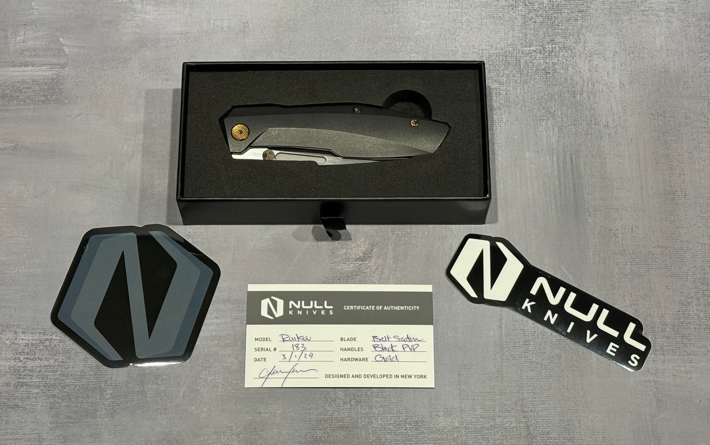 Null Knives Raikou - Black PVD/Belt Satin - Brand New Null Knives Urban Cutlery & Lifestyle Shoppe