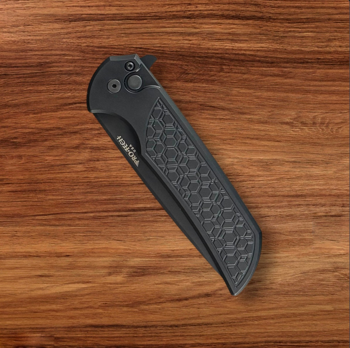 Pro-Tech Gridlock Mordax - Black "Gridlock" Handle - DLC Black Magnacut Blade - DLC Black Mini Deep Carry Clip Urban Cutlery & Lifestyle Shoppe