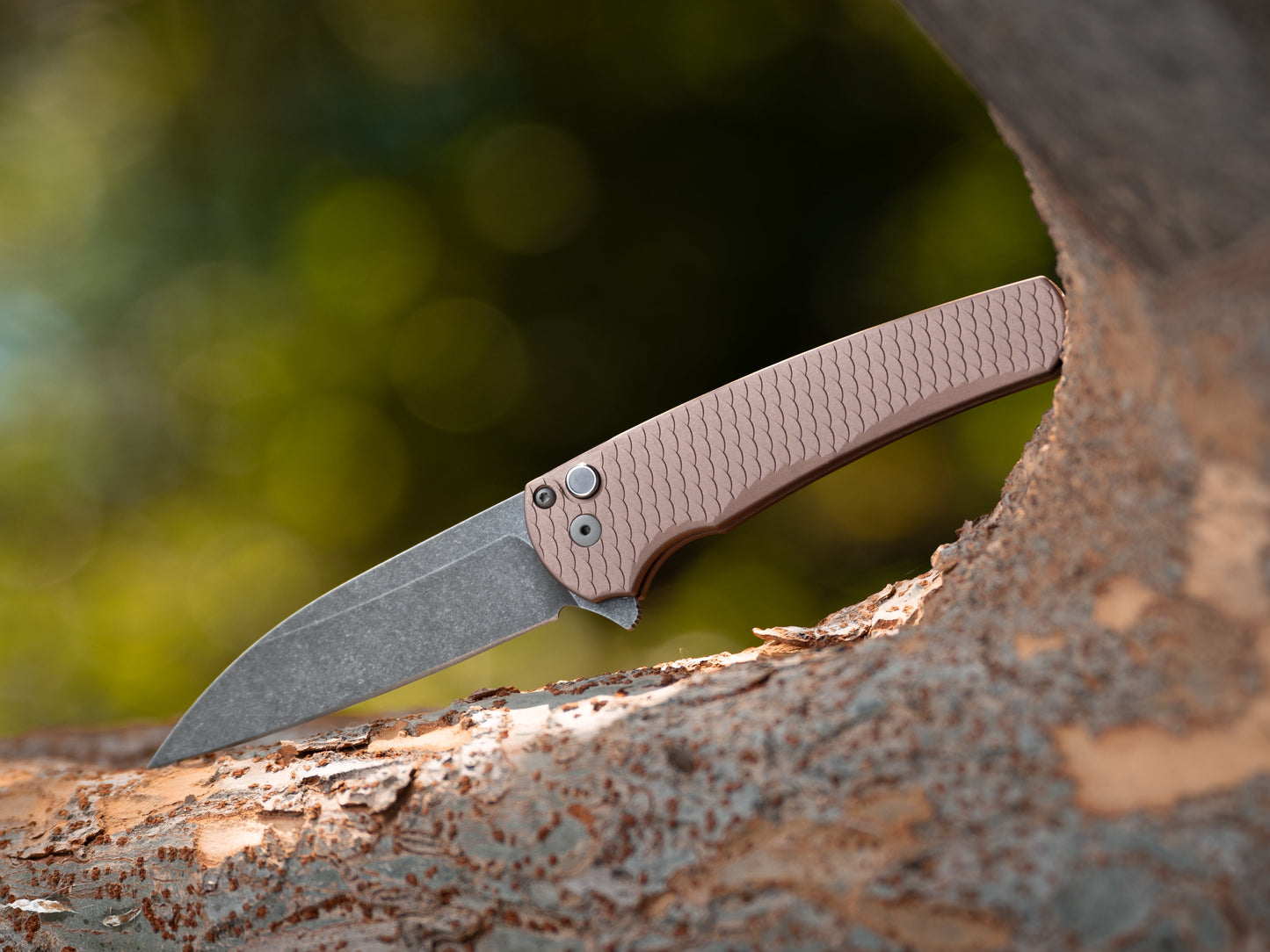 Pro-Tech-Pro-Tech 5336.LTD.AW.FDE Malibu - FDE 7075 "Dragon Scale" Handle - Acid Washed Wharncliffe Magnacut Blade - Black Lip Pearl Button - Blasted Hardware-Urban Cutlery