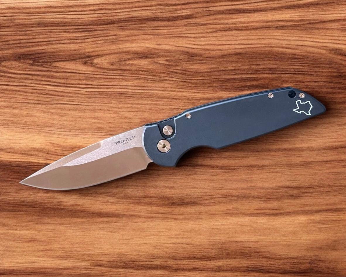 Pro-Tech-Pro-Tech Blade Show Texas Exclusive TR-3 Auto - Black Handle with Texas Engraving - Rose Gold Hardware - Rose Gold 154cm Blade /100-2-Urban Cutlery