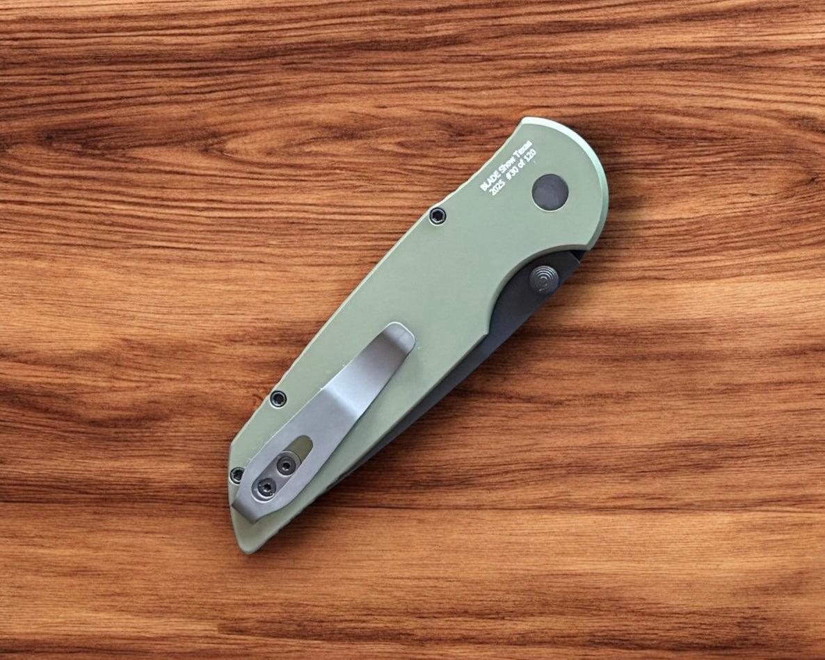 Pro-Tech-Pro-Tech Blade Show Texas Exclusive TR-3 INTEGRITY Manual - Dark Green Handle - Mosaic Pin Button - DLC Black S35vn Blade /120-Urban Cutlery