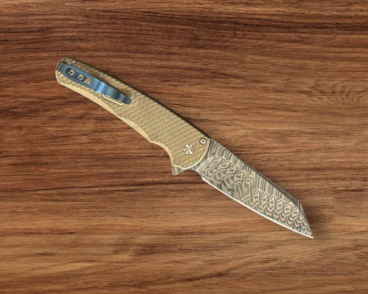Pro-Tech-Pro-Tech Custom Malibu Blade Show Atlanta 2024 Exclusive Malibu - Distressed A1Bronze "Dragon Scale" Handle - Mike Irie Compound Hand Ground DAMASTEEL Reverse Tanto Blade - Mosaic Pin Push Button - Blue Titanium Clip /60-Urban Cutlery