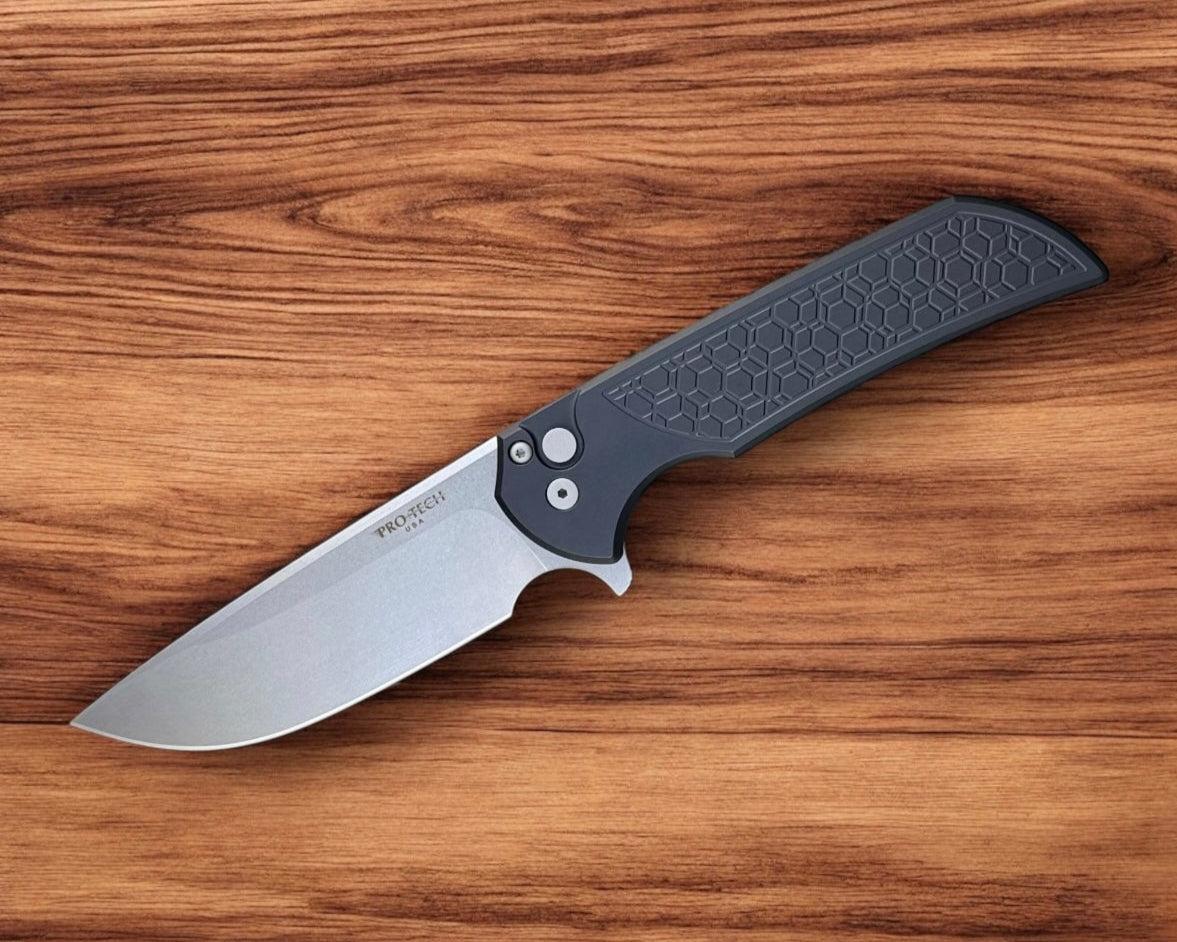 Pro-Tech-Pro-Tech Gridlock Mordax - Black "Gridlock" Handle - Stonewash Magnacut Blade - Blasted Clip-2-Urban Cutlery