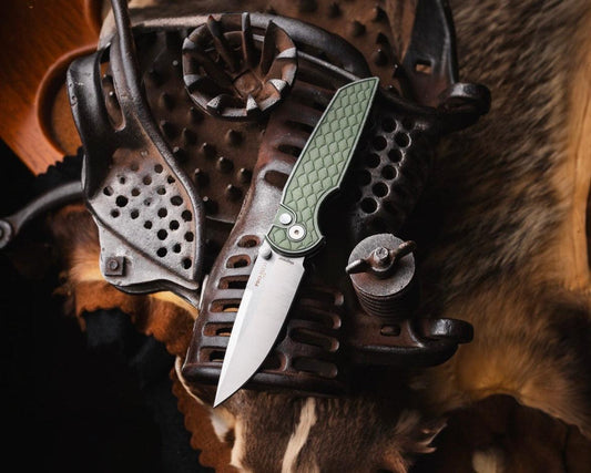 Pro-Tech-Pro-Tech INT1105.LTD.BW.REPTILE.Green TR-3 INTEGRITY Manual - Battleworn REPTILE Textured Green Handle - Machine Satin MAGNACUT Blade - Black Lip Pearl Button - Satin Hardware-Urban Cutlery