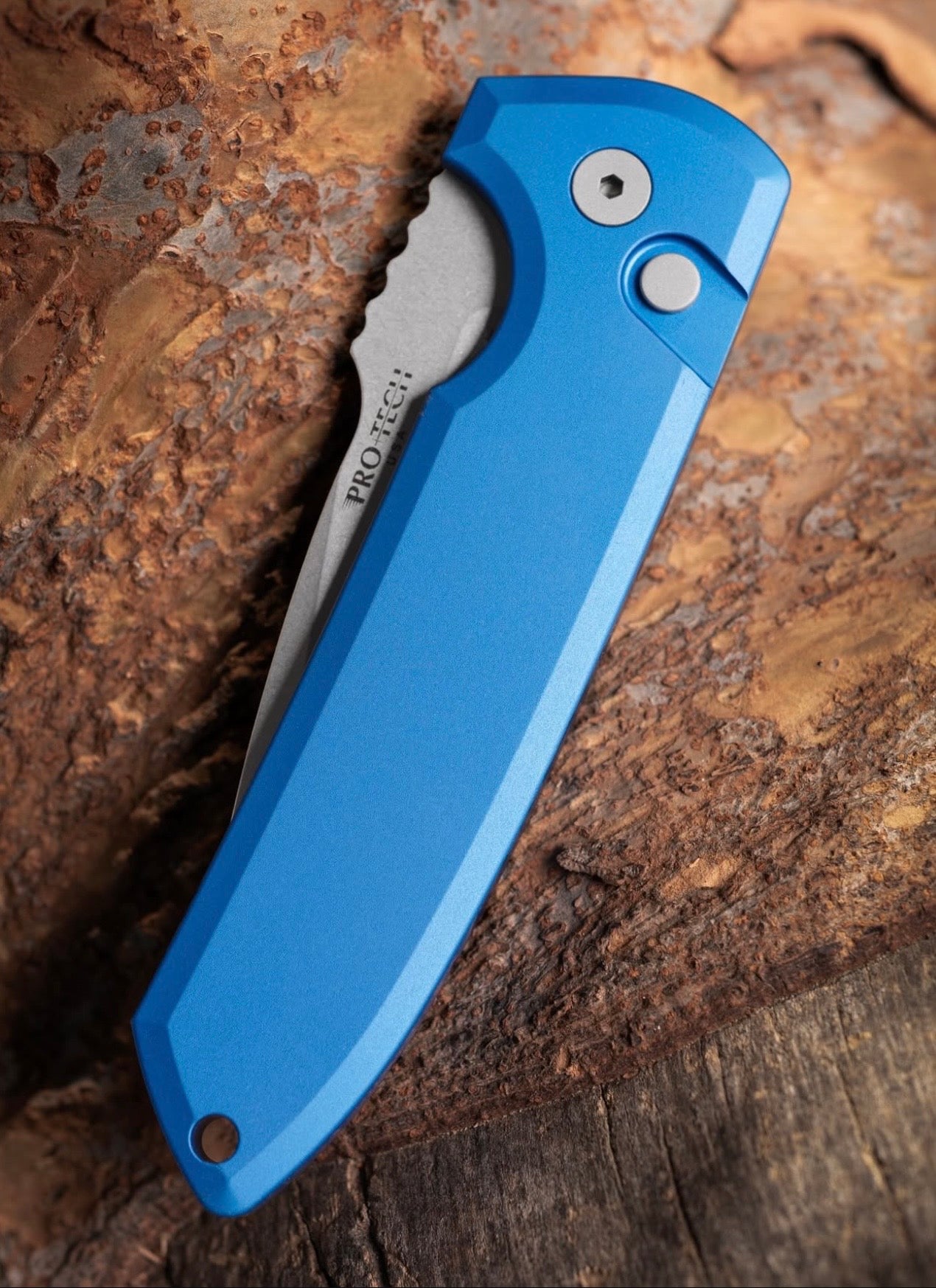 Pro-Tech-Pro-Tech Les George LG3101-Blue Rockeye AUTO - Blue Handle - Magnacut Blade - Blasted Hardware-2-Urban Cutlery