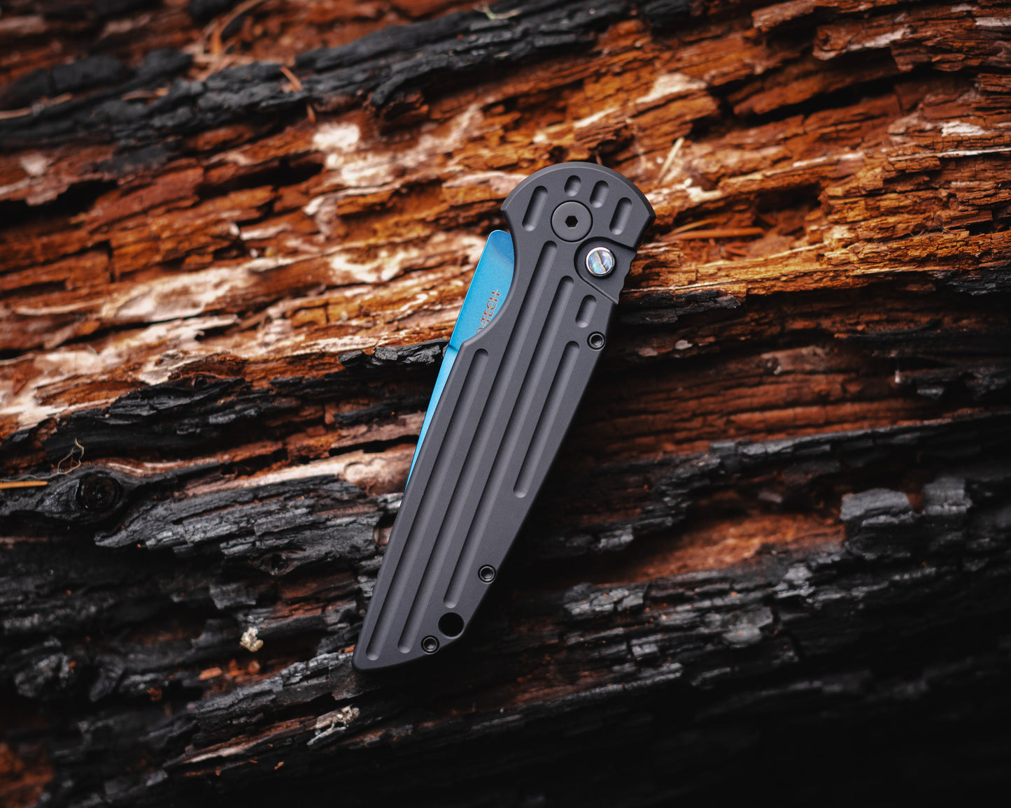 Pro-Tech-Pro-Tech TR-3.SB.MC TR-3 Tactical Response AUTO - Black w/ Groove Texture Handle - Sapphire MAGNACUT Blade - Abalone Button - All Black Hardware-2-Urban Cutlery