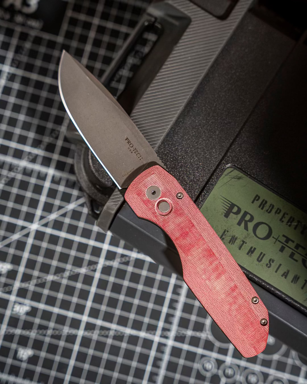 Pro-Tech-Pro-Tech VERO1211-AW.Red.Linen Vero Synapse Auto - Black Aluminum and Red Linen Micarta Handle - Acid Washed Magnacut Blade - Blasted Hardware - Machined Ti Clip-1-Urban Cutlery