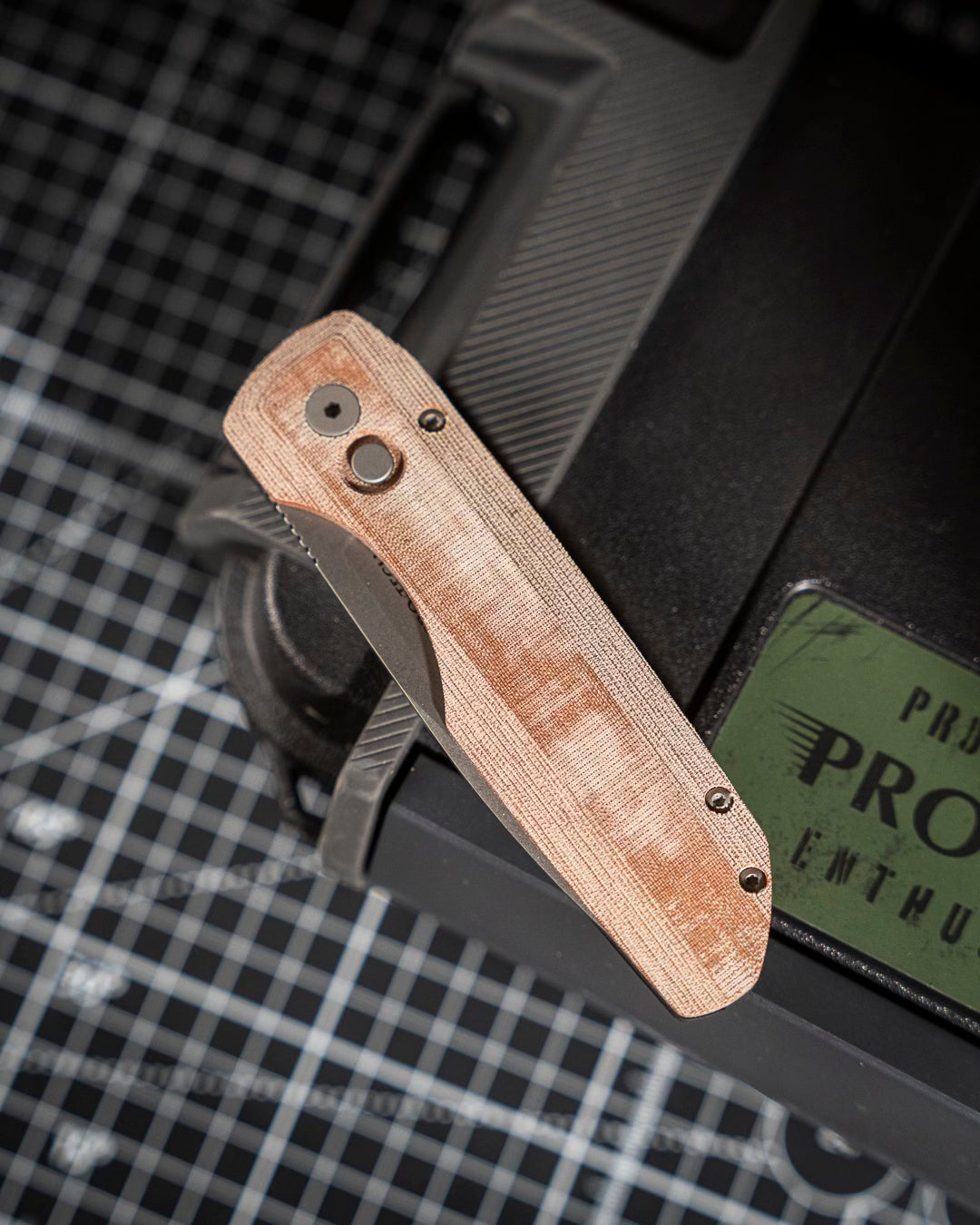 Pro-Tech-Pro-Tech VERO1211-NATURAL.Linen Vero Synapse Auto - Black Aluminum and Natural Linen Micarta Handle - Stonewash Magnacut Blade - Blasted Hardware - Machined Ti Clip-4-Urban Cutlery