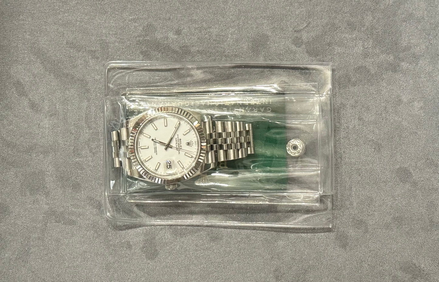 Rolex-Rolex Datejust 41 - 2022 White Dial - Jubilee Bracelet - 126334-Urban Cutlery