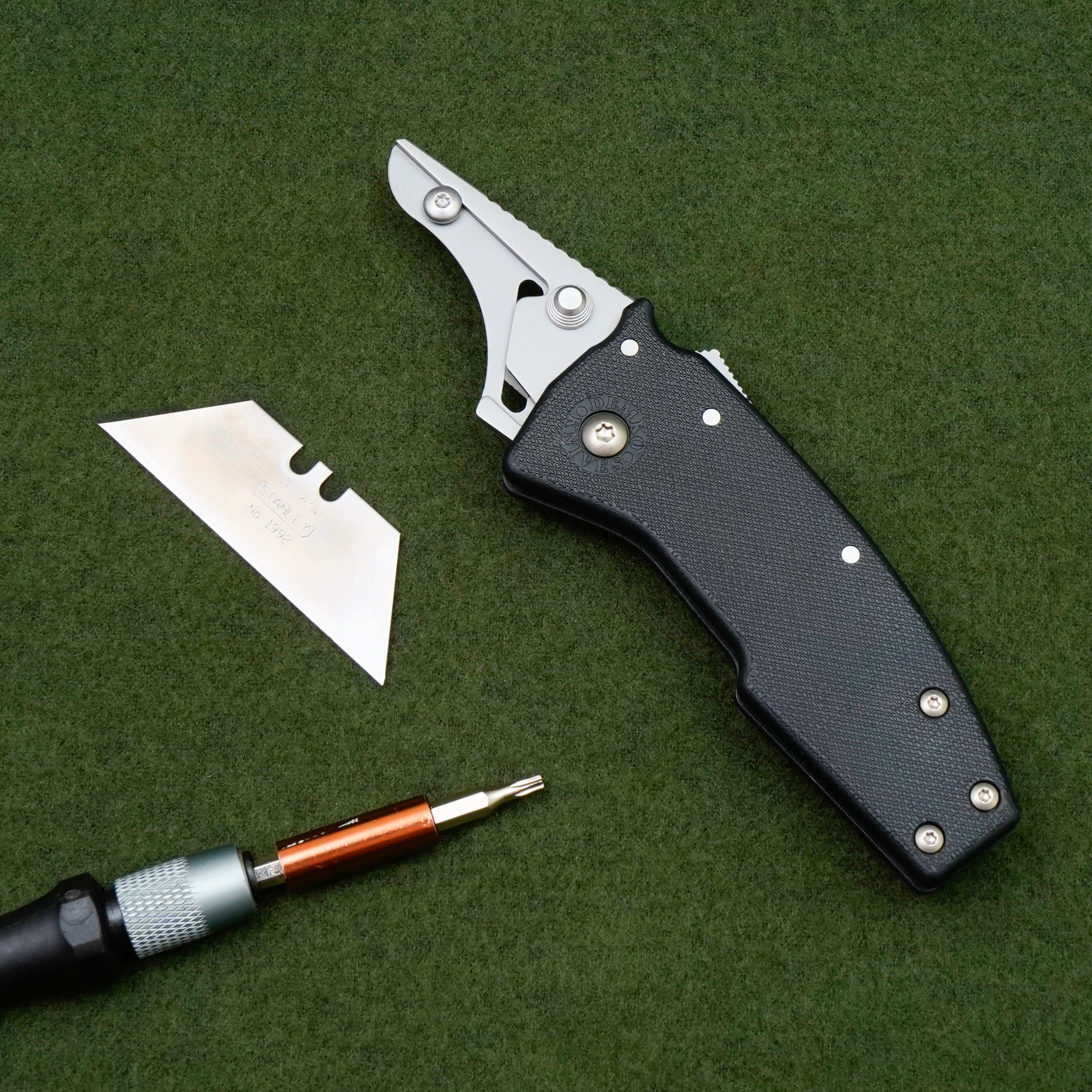 Demko Knives Razor-Shark - Black GRN Handles - Utility Razor