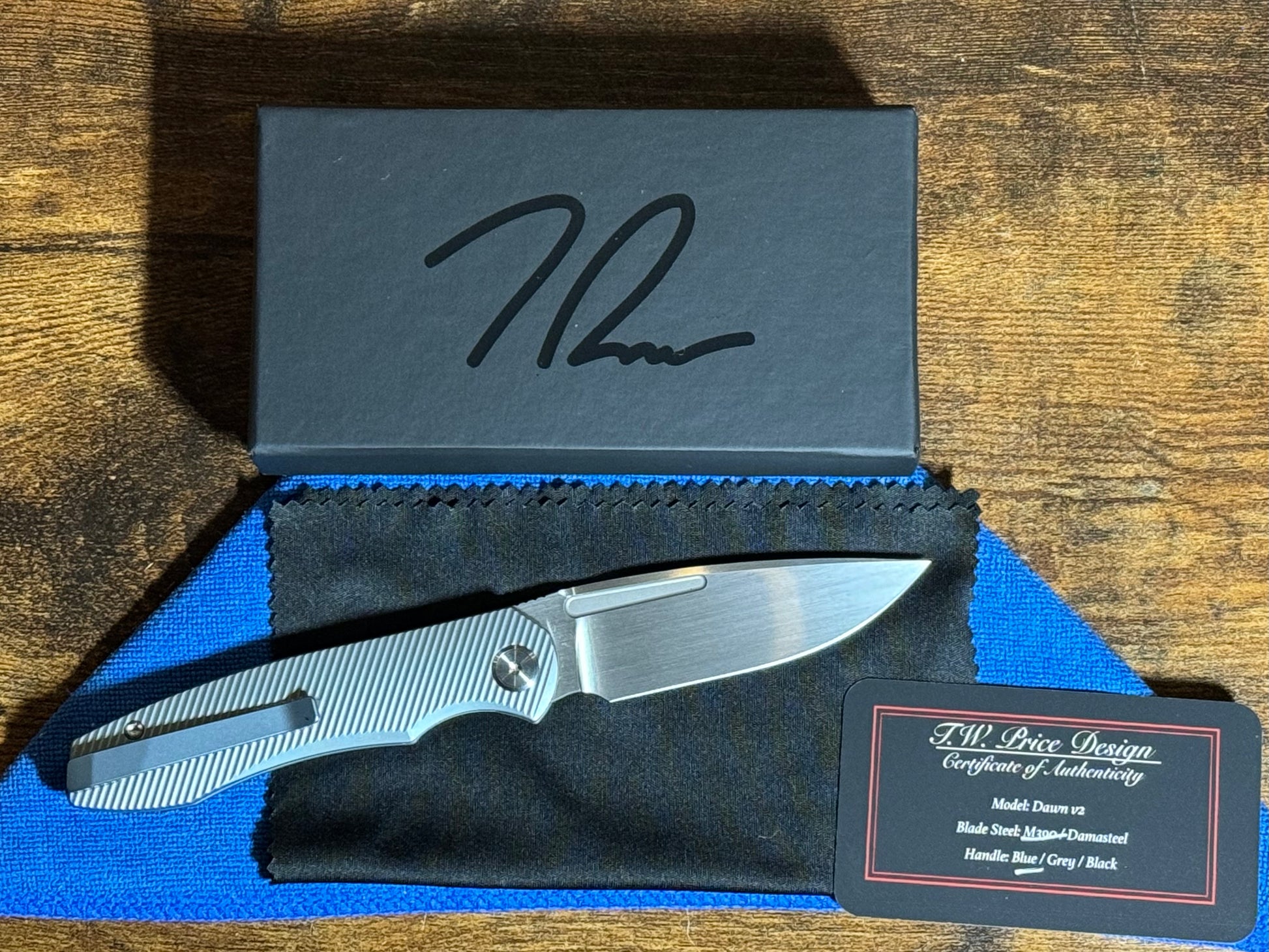 T.W. Price Design-TW PRICE DAWN V2 HAND RUBBED M390 BLADE/32V BLUE BEAD BLAST TITANIUM HANDLE-2-Urban Cutlery