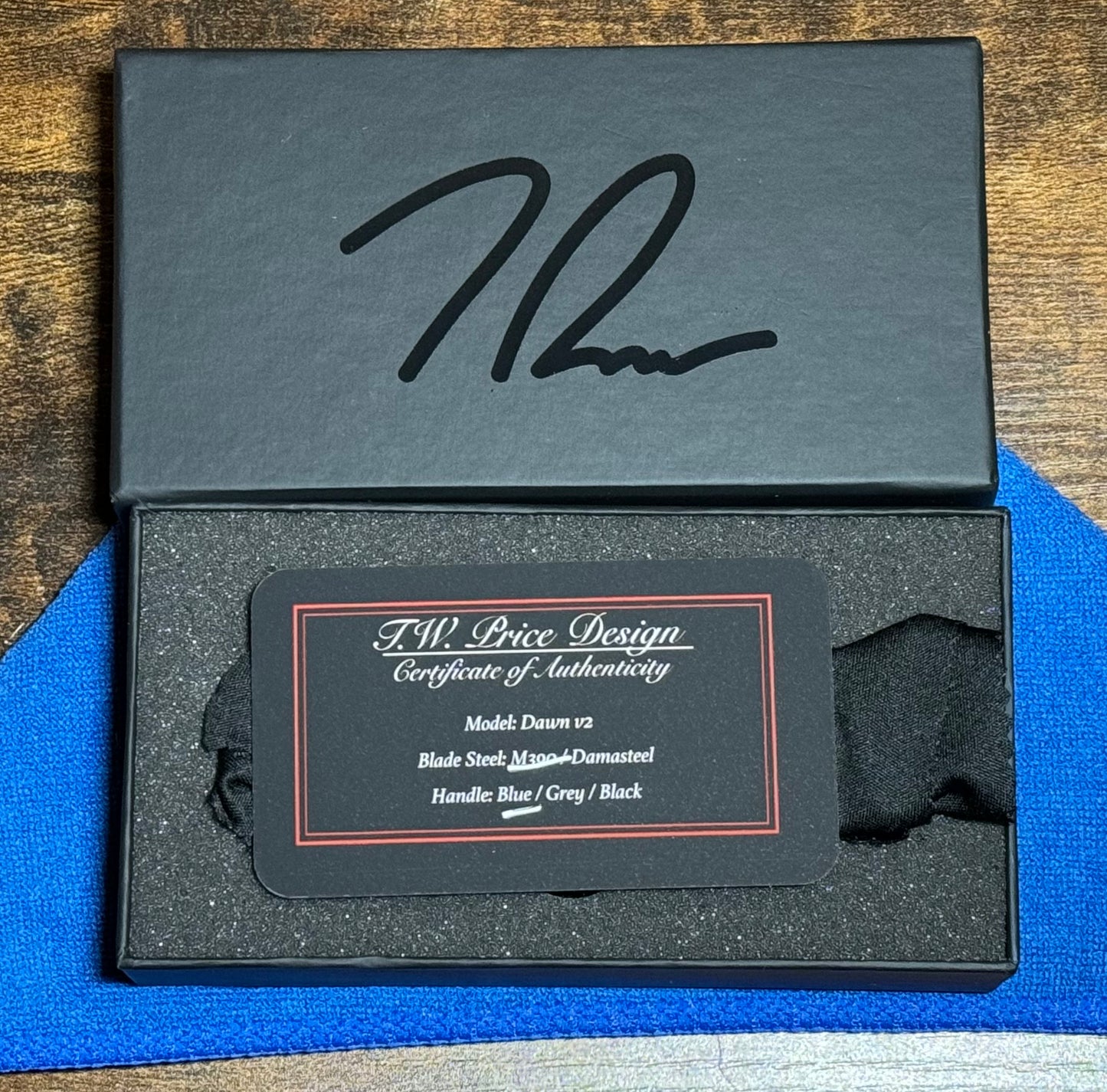 T.W. Price Design-TW PRICE DAWN V2 HAND RUBBED M390 BLADE/32V BLUE BEAD BLAST TITANIUM HANDLE-5-Urban Cutlery