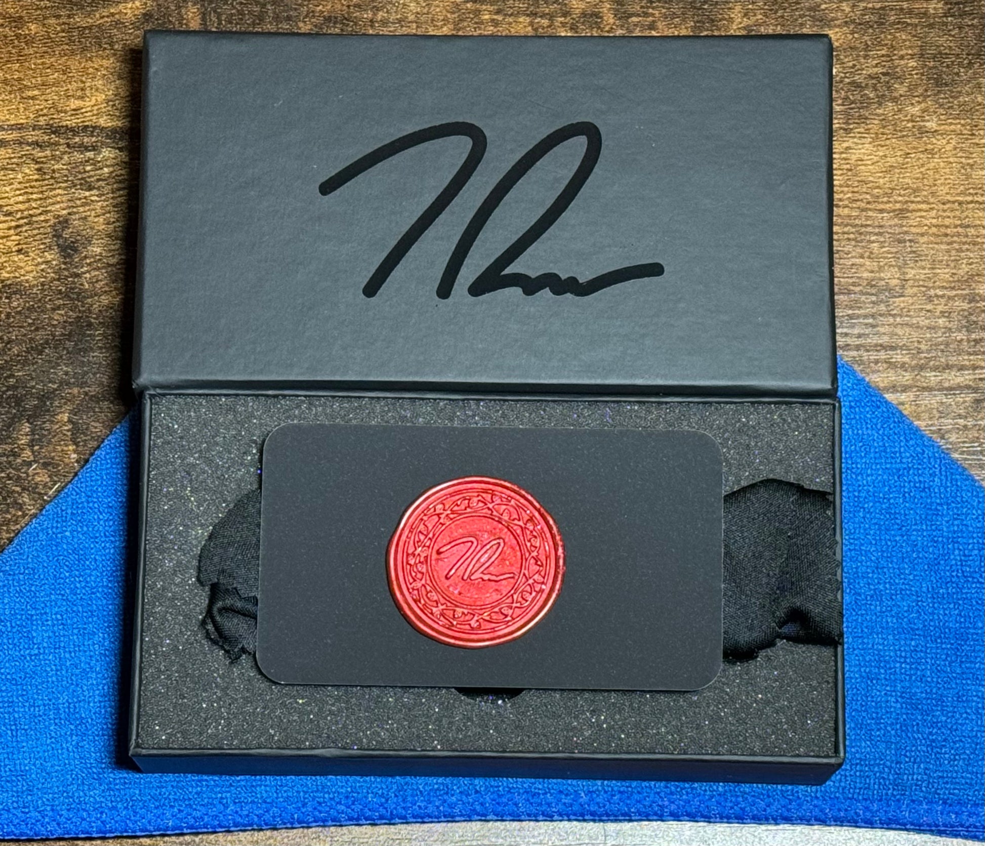 T.W. Price Design-TW PRICE DAWN V2 HAND RUBBED M390 BLADE/32V BLUE BEAD BLAST TITANIUM HANDLE-6-Urban Cutlery